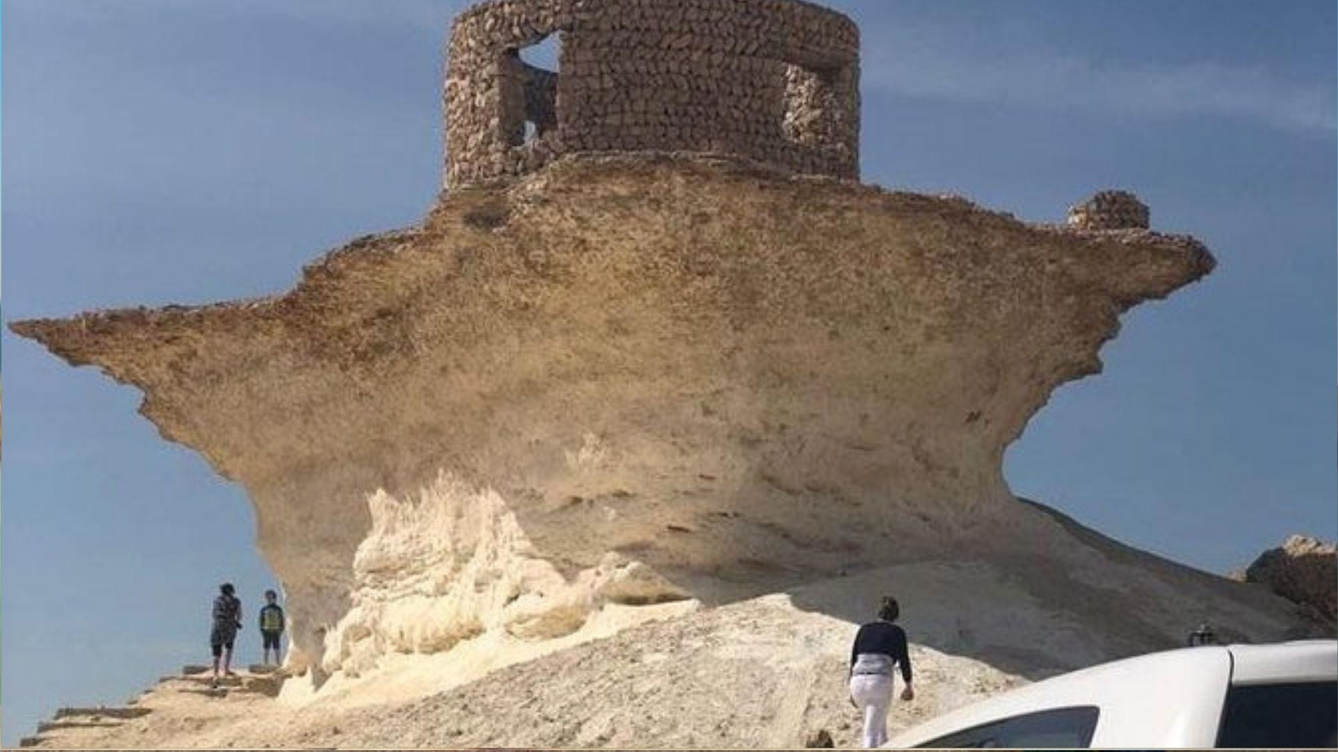 Doha: Guided Full Day City & West of Qatar Tour With Pickup 2