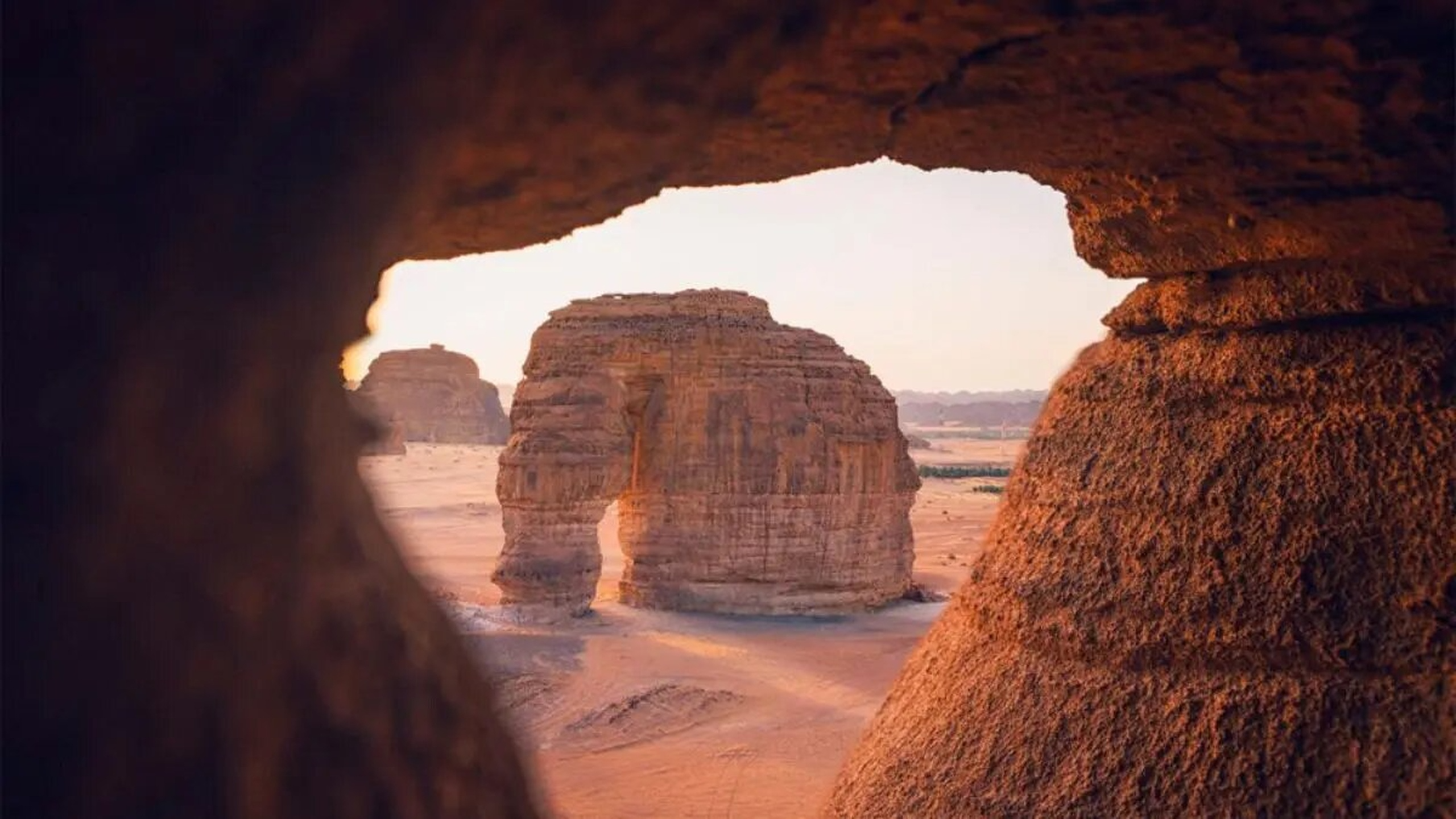 AlUla: 2-Day Tour with Private Local Guide & Transport — guided tour in Alula
