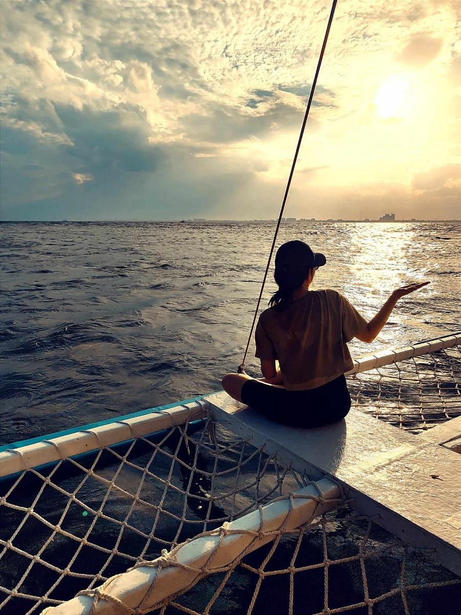 Cebu Sunset Cruise with Snorkeling & Drinks 2