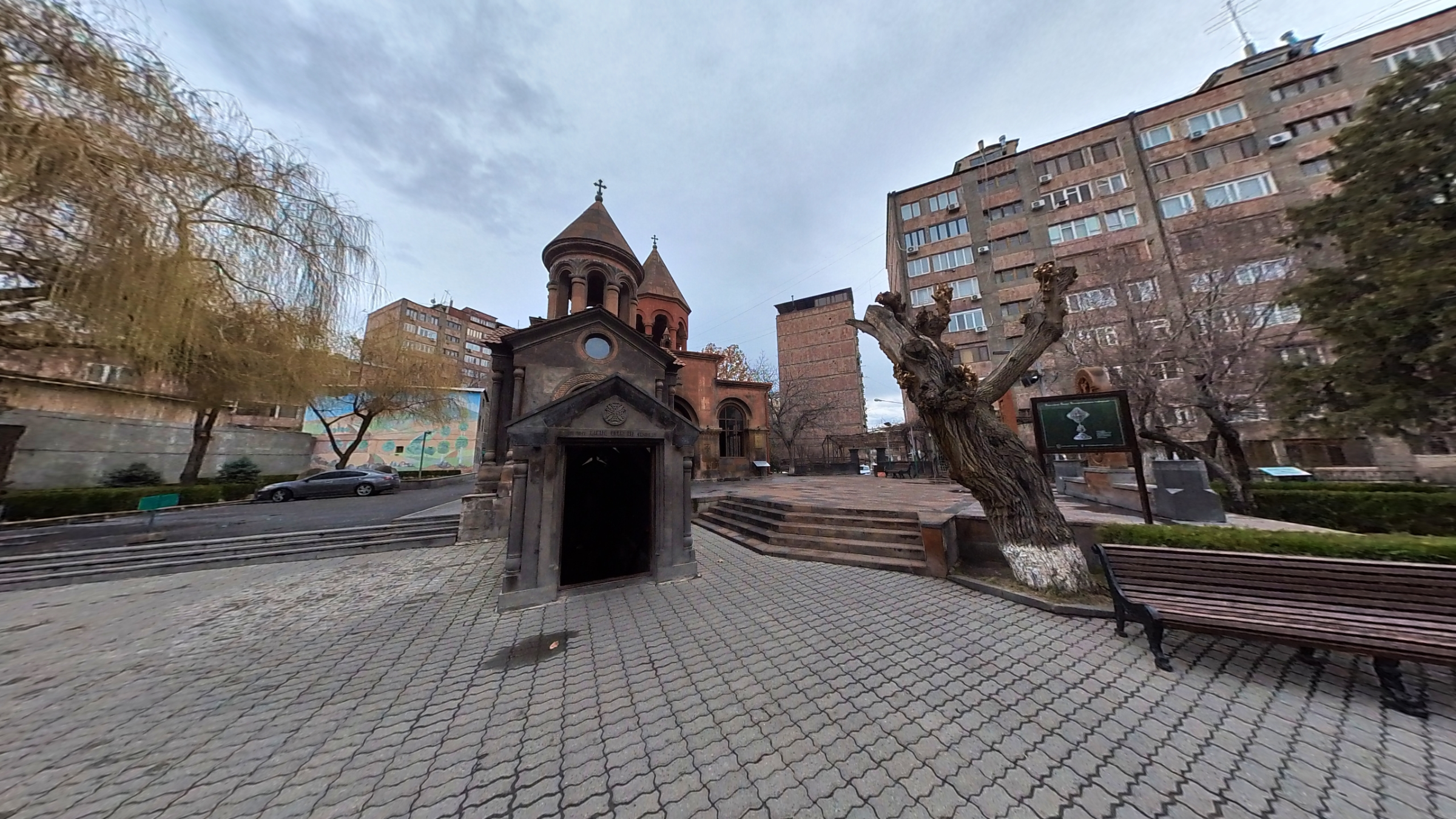 Yerevan: Medieval Churches and Mosques. Walking Tour 2