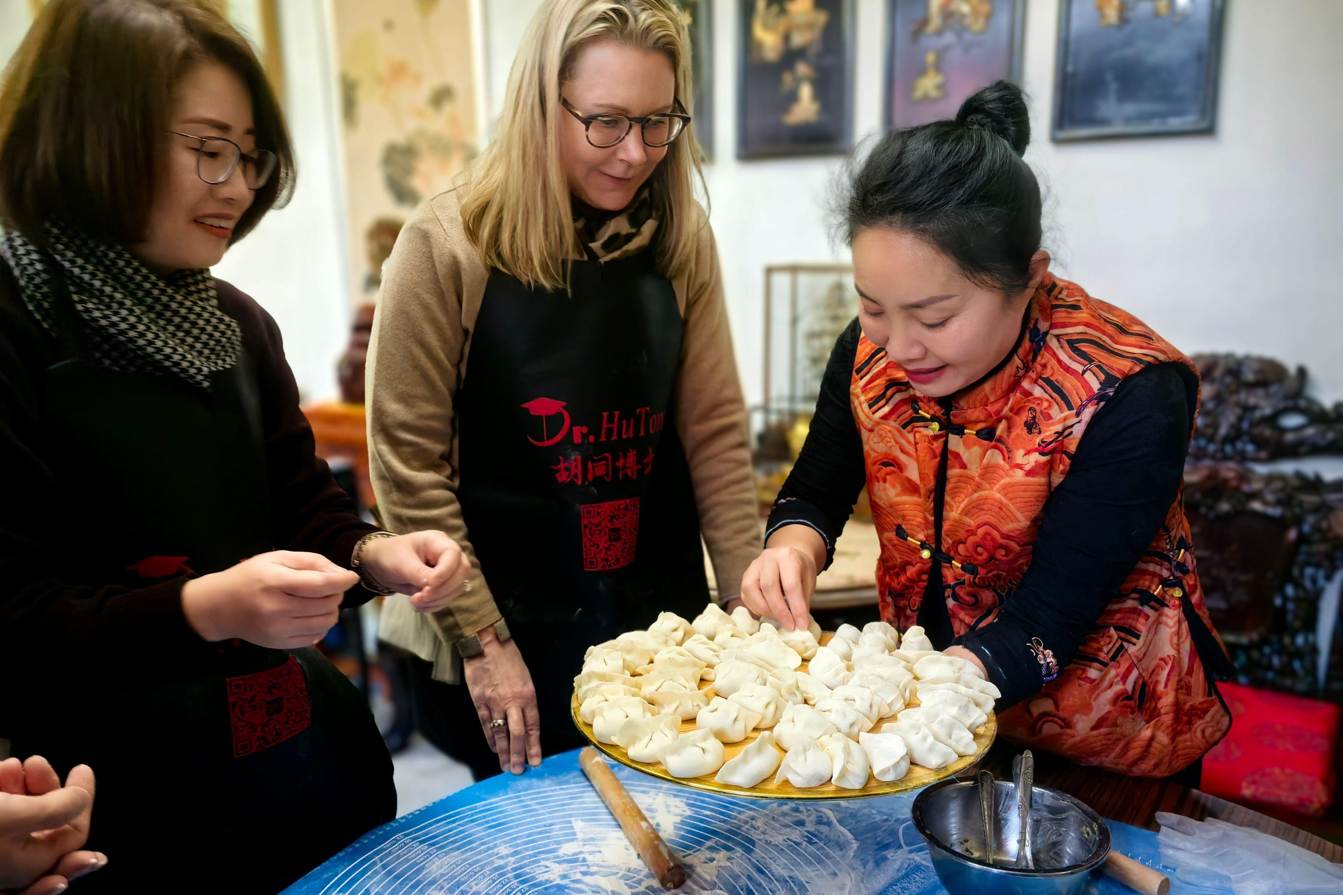 Beijing: Private Old City Bike Tour with Dumpling-Making 2