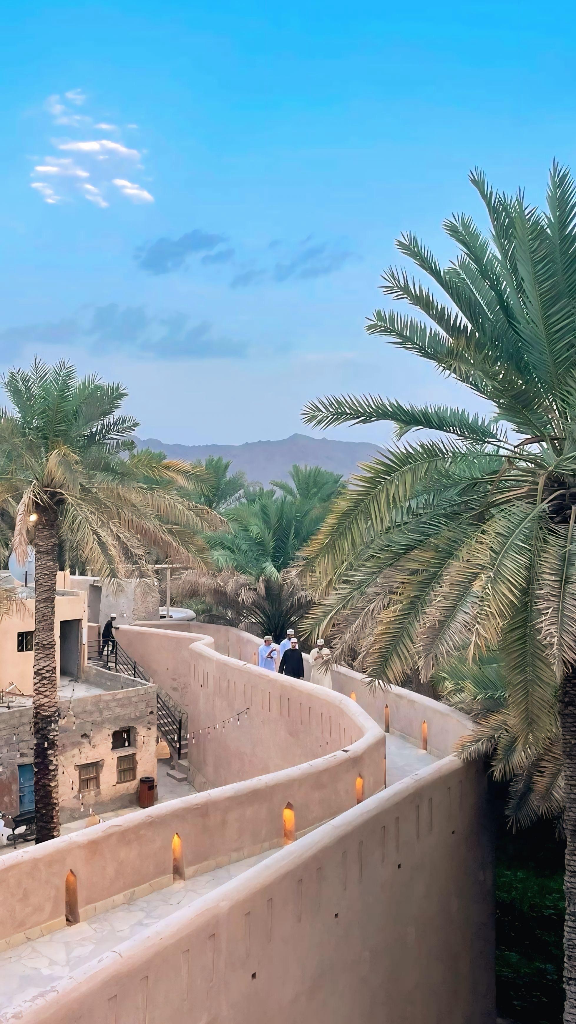 From Muscat: Nizwa & Green Mountain – Private Full-Day Tour in German