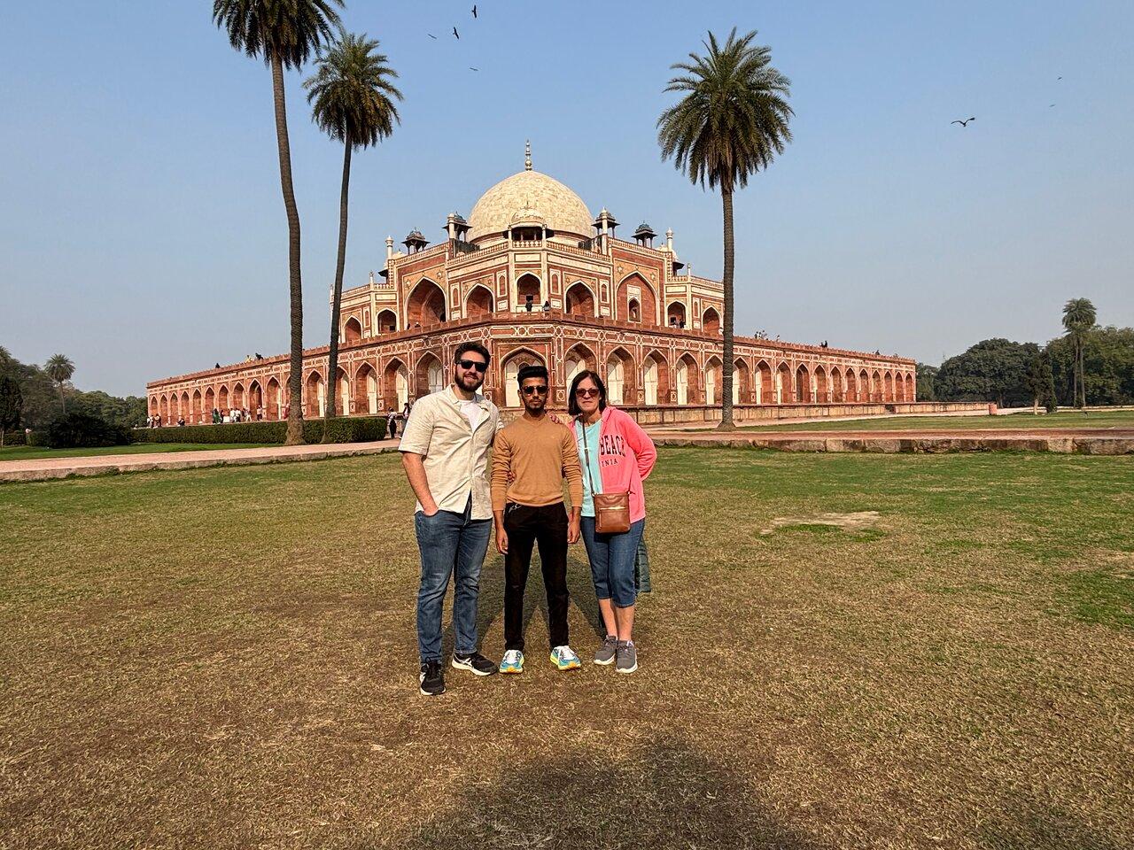 Delhi: Old & New Delhi Private Full-or Half-Day Guided Tour