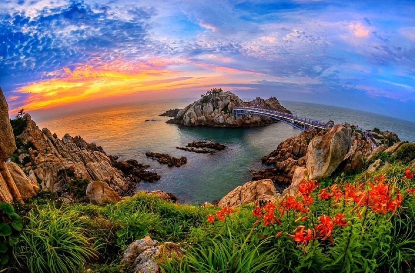 From Busan: Ulsan Full-Day Private Tour with Licensed Guide