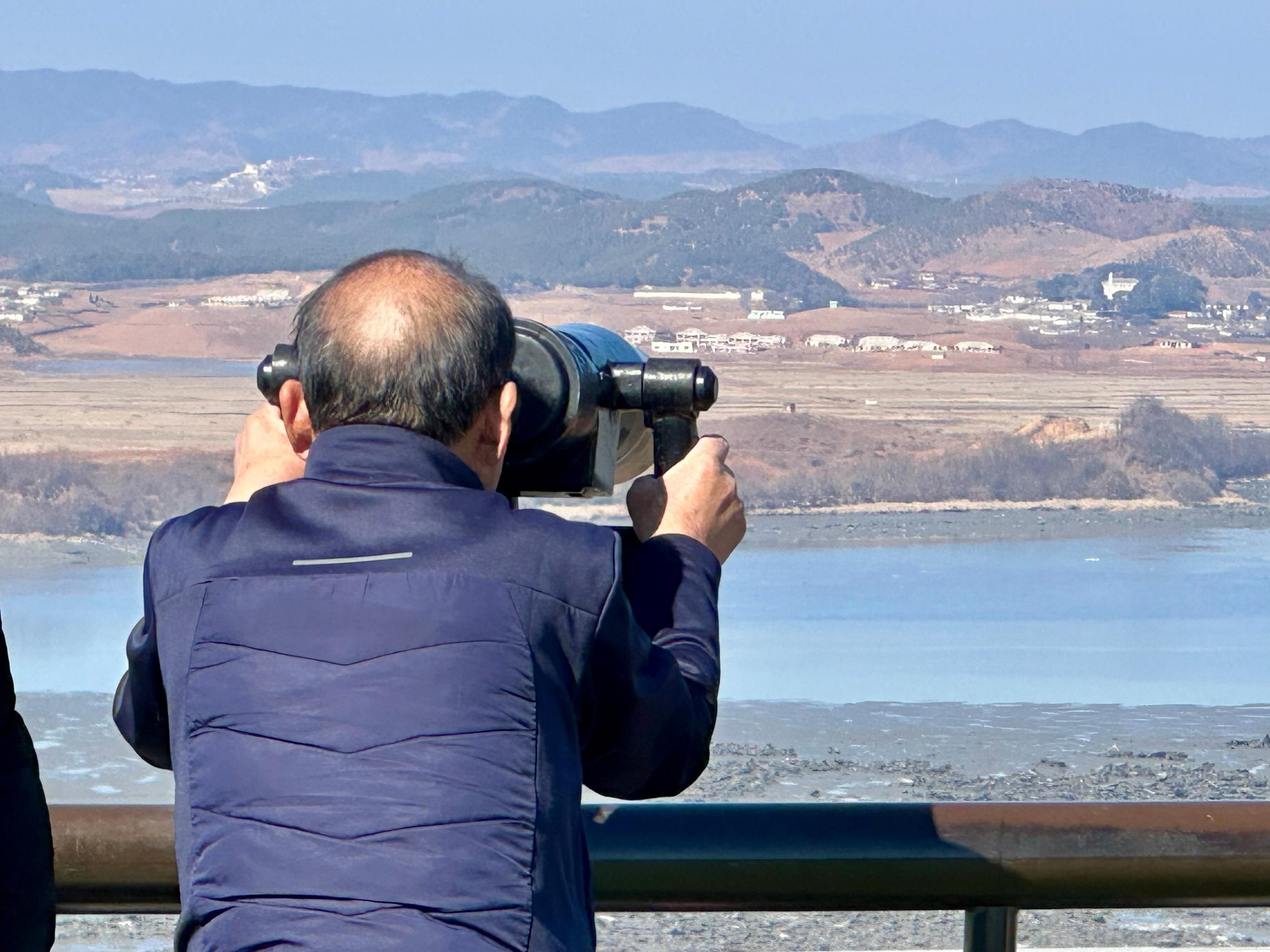 Seoul: Easy DMZ Private Tour with North Korea Views & Food 2