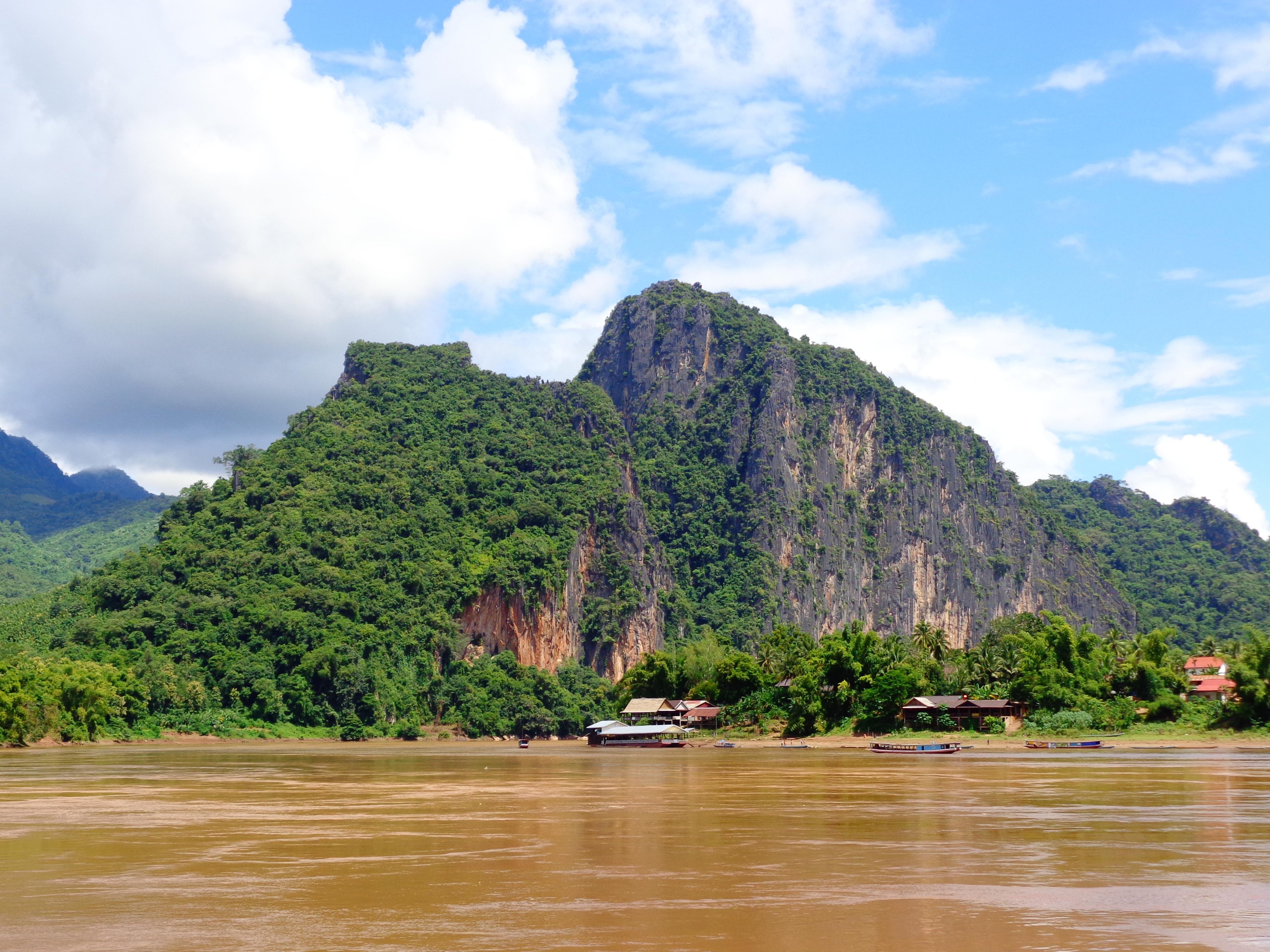 From Vientiane: 5-Day Private Laos Tour to Luang Prabang