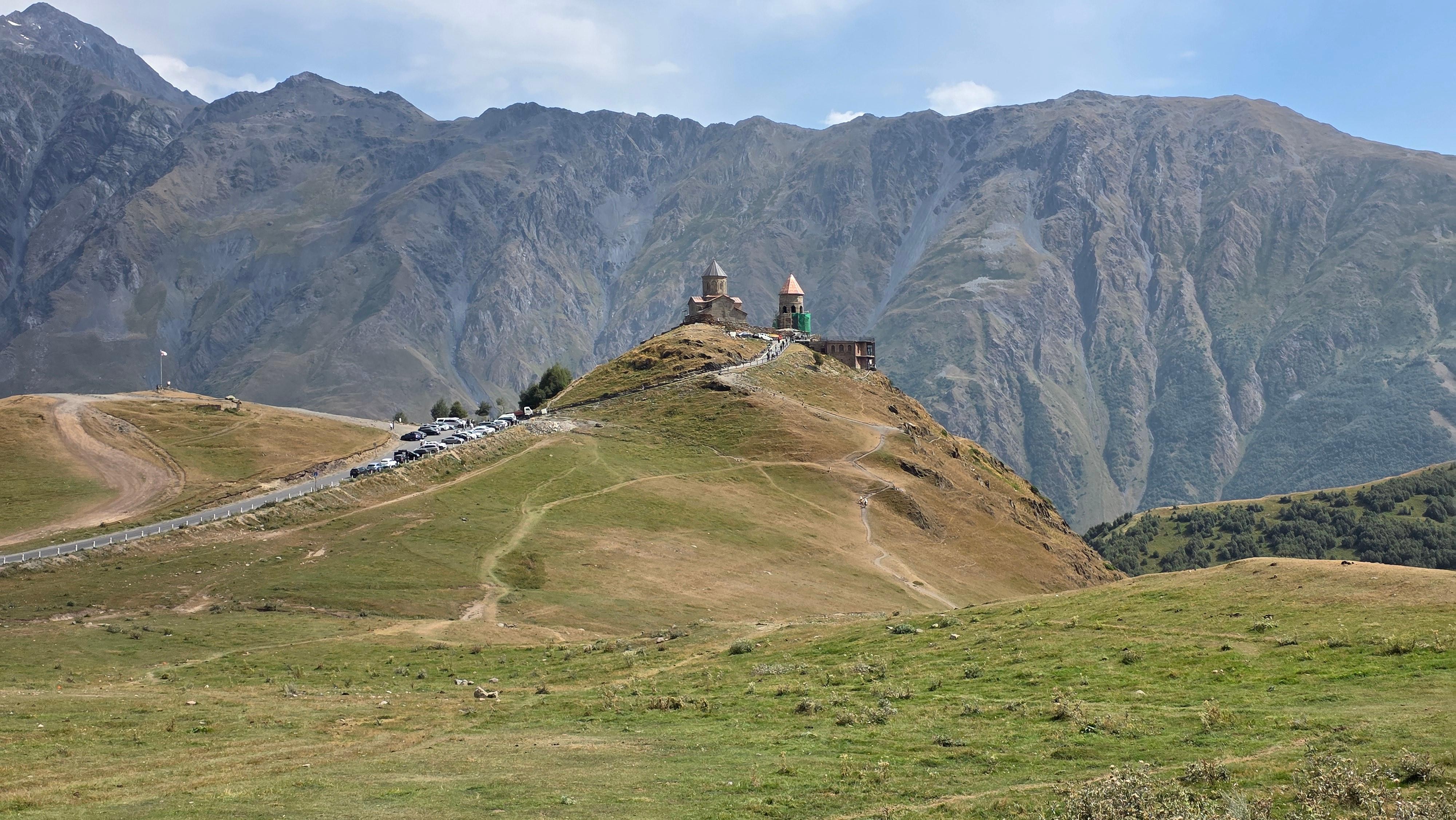 From Tbilisi: Kazbegi Gergeti Trinity 4x4 Mountain Adventure