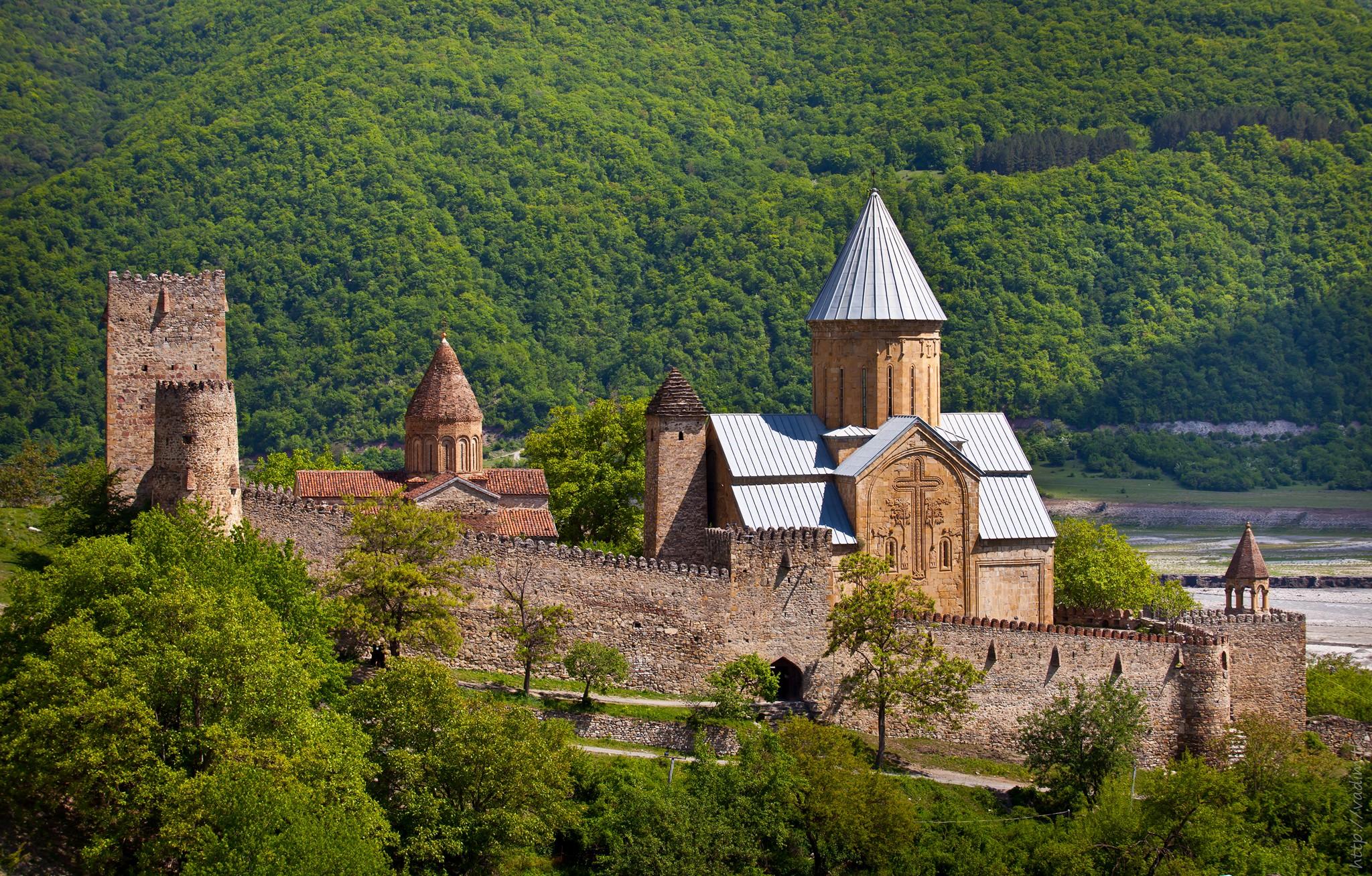 Tbilisi: Georgian Military Road and Mountain Kazbegi 3