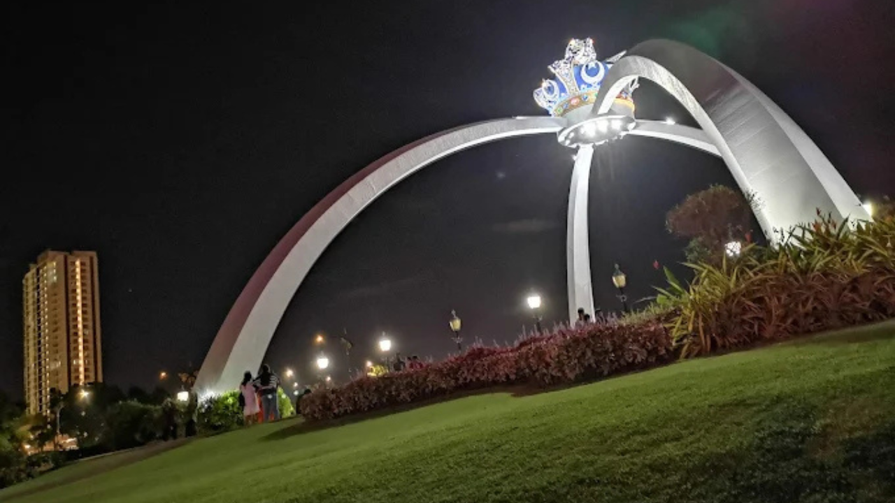 Full Day Private City Highlight Trip from JB or Singapore 3
