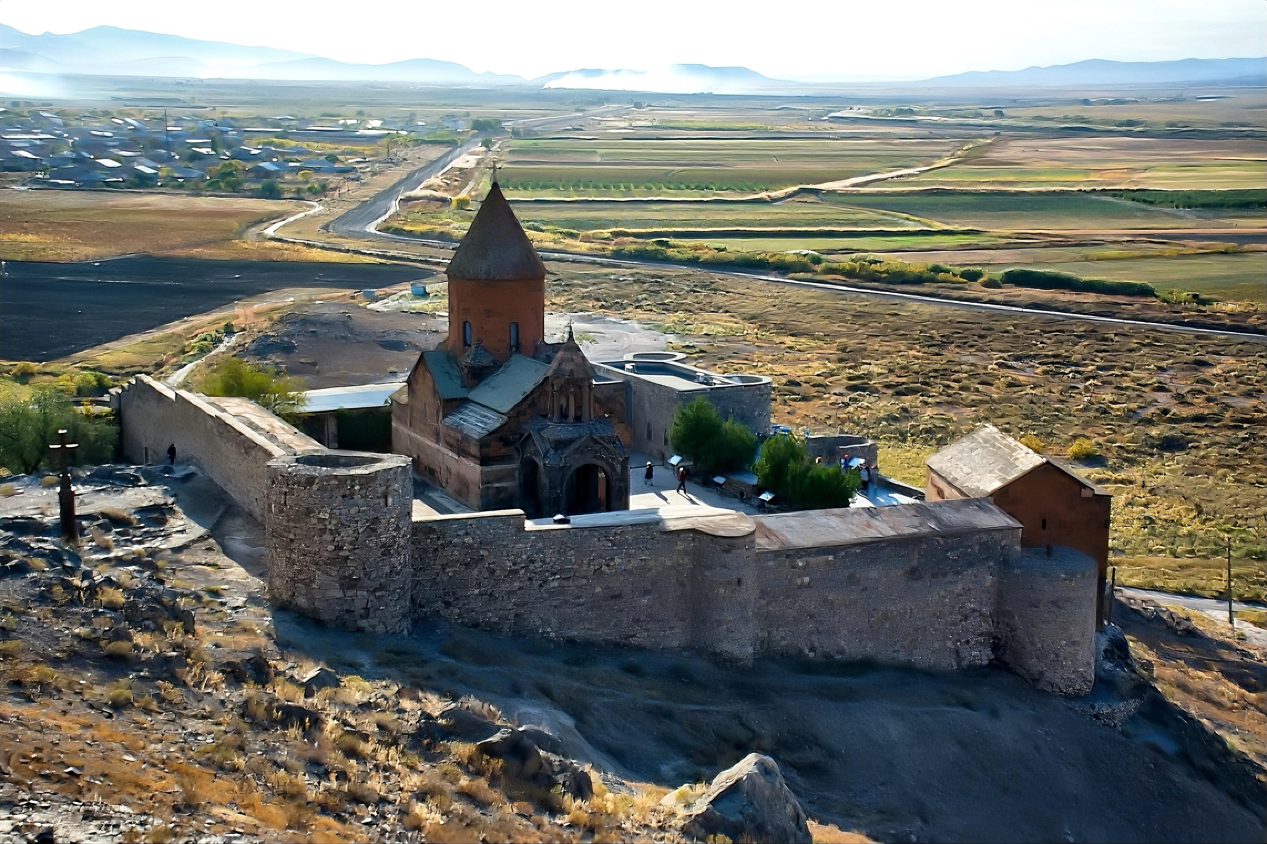 Discover The Most Amazing Attractions of Armenia in 2 Days 3