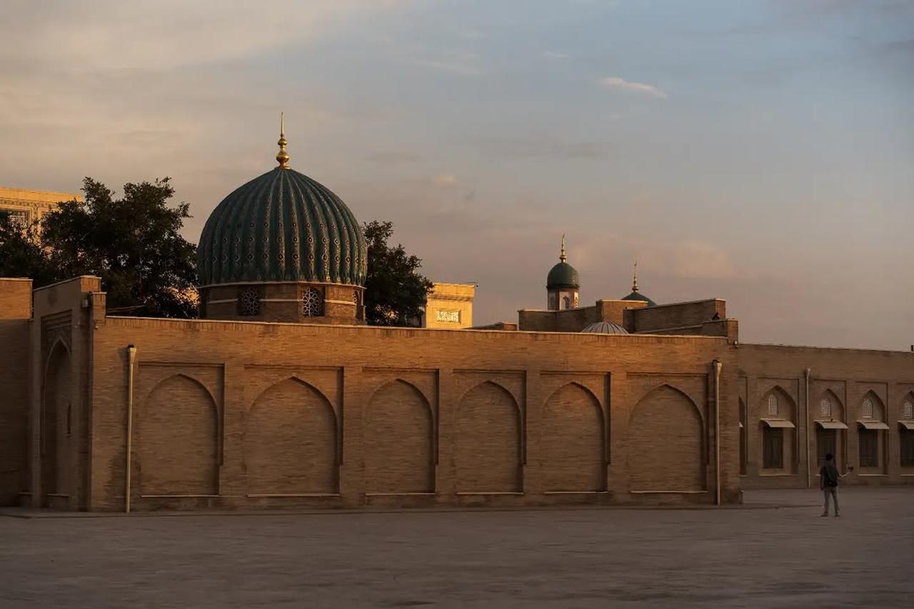 Tashkent: Food, Bazaar & Local Life Walking Tour 3