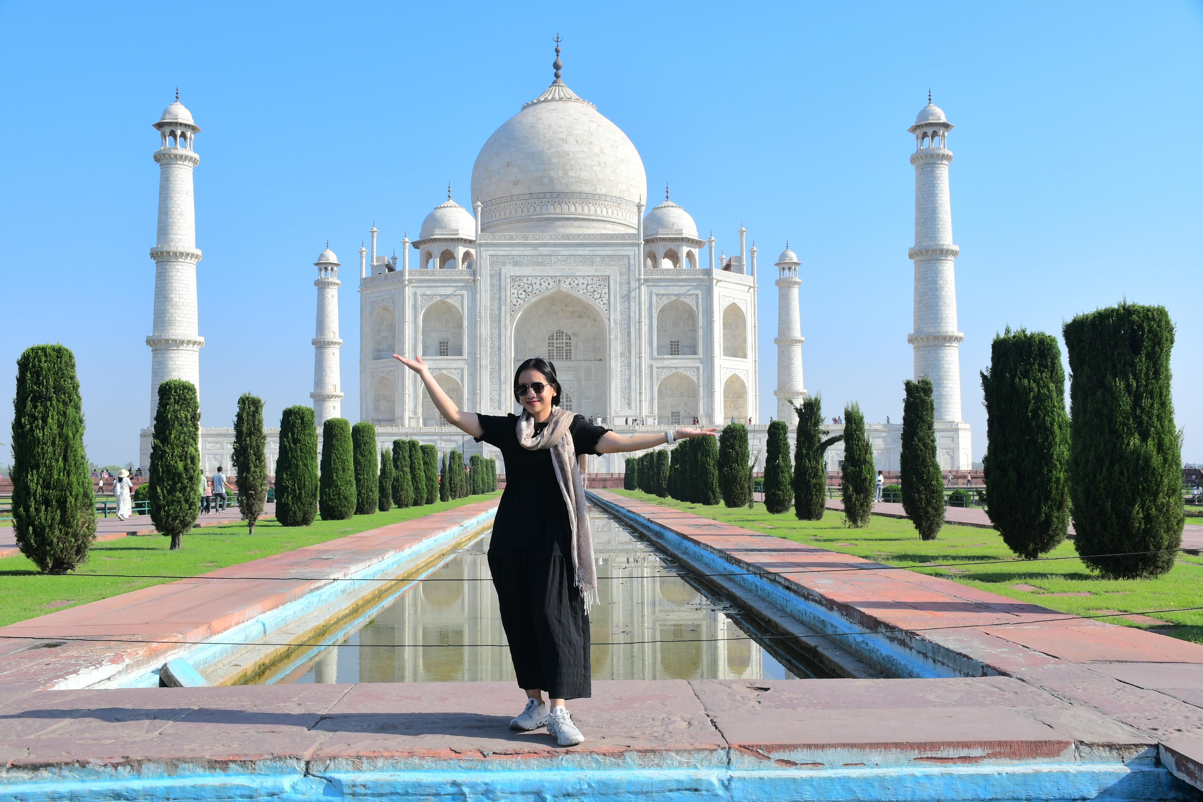 Same Day Bangalore to Taj Mahal Tour with Round Trip Flights 2