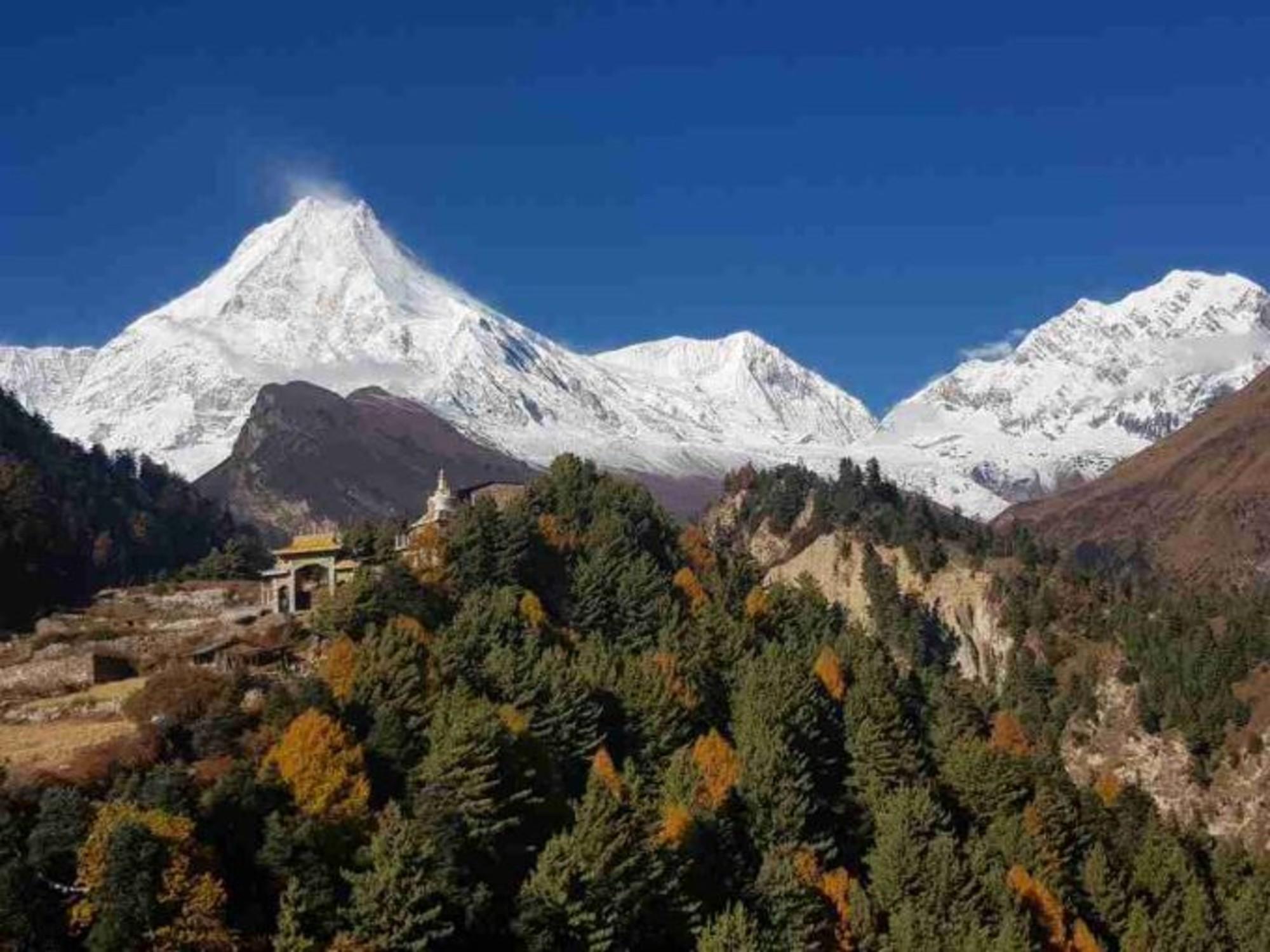 From Kathmandu: 13-Day Manaslu Circuit and Base Camp Trek 2