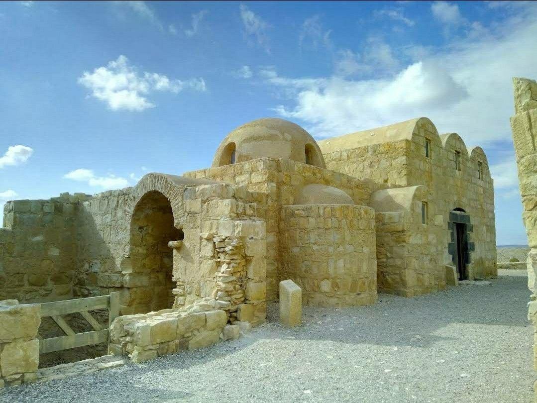 From Amman: Desert Castles & Dead Sea Day Trip with Lunch