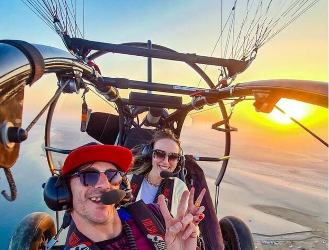 Qatar's Skybound Adventure: Exclusive Private Paratrike tour