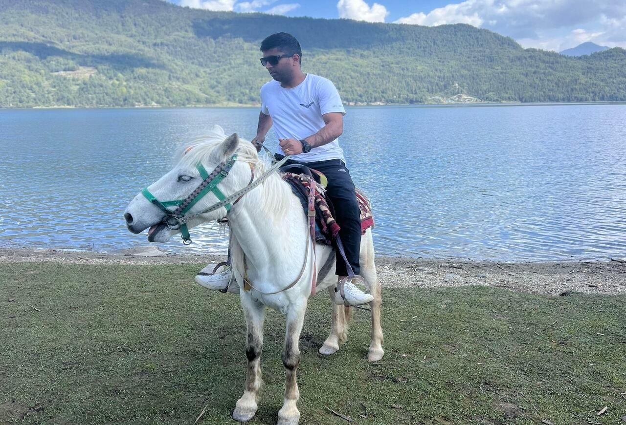 Pokhara: Horseback Riding Tour Along Fewa Lake