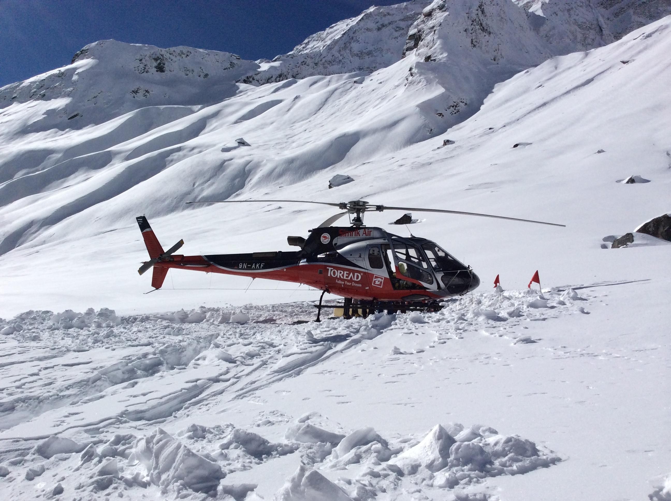 Chopper flight and breakfast at Hotel Everest view 2