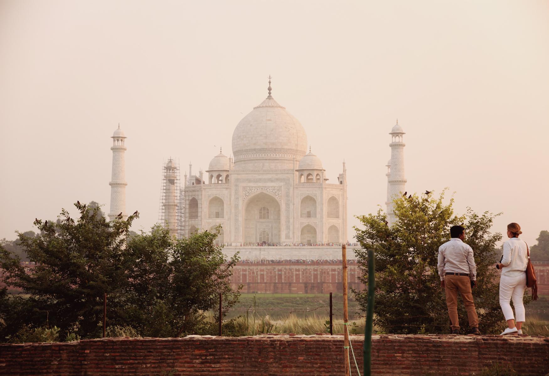 Agra: Baby Taj and Mehtab Bagh Sunset Viewpoint Guided Tour
