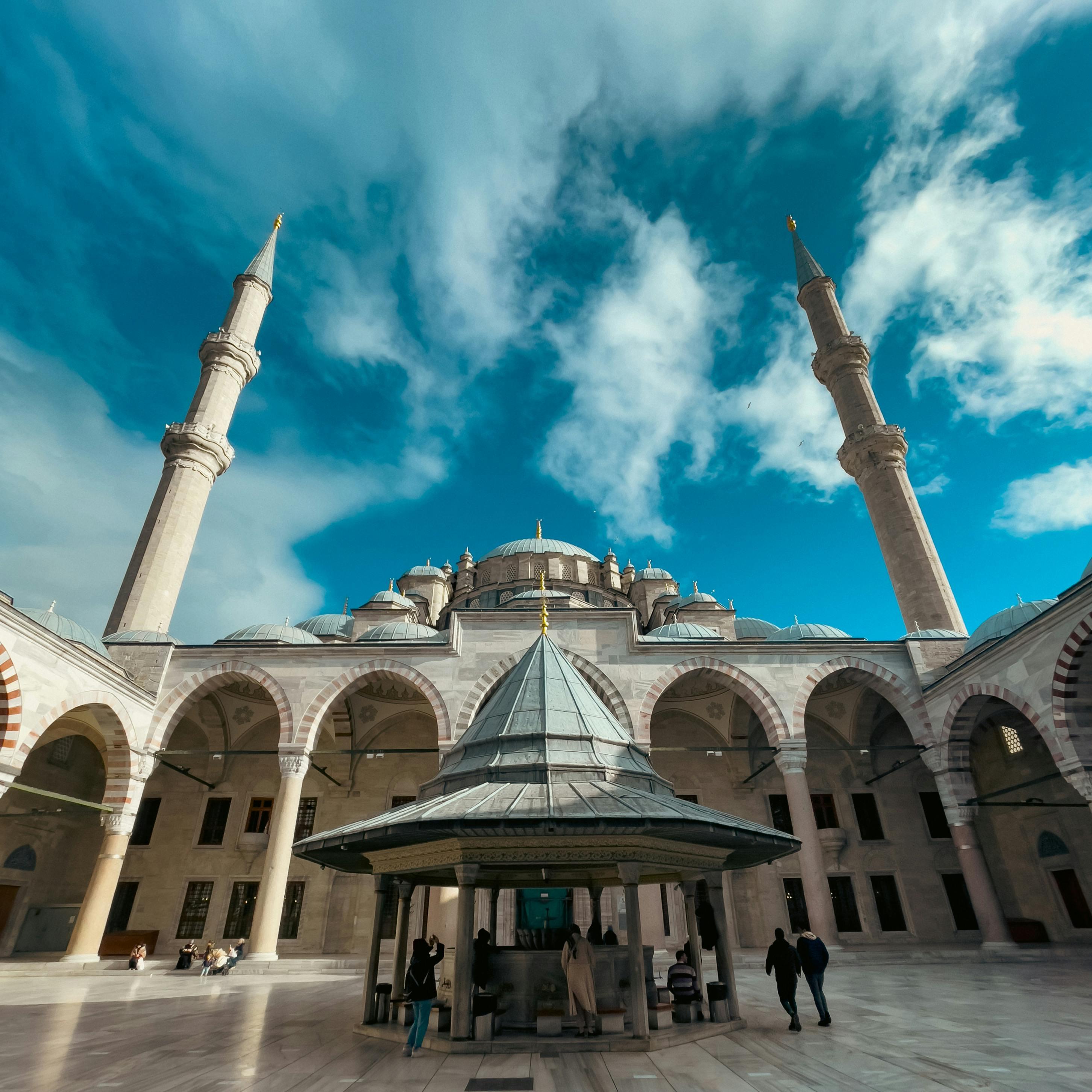 Istanbul: Highlights Walking Tour in Russian 2