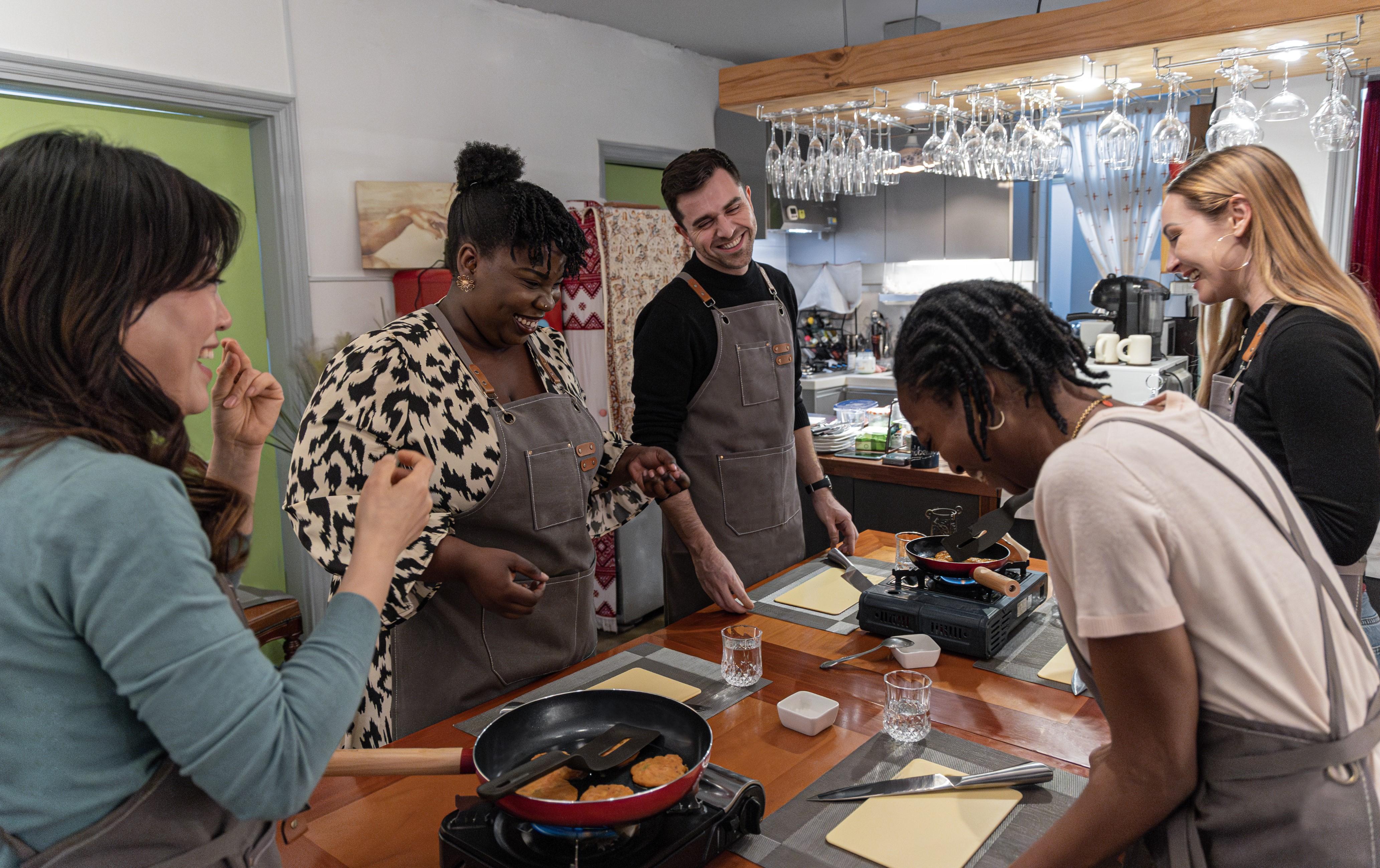 Seoul: Korean Kimchi Cooking Class in the Heart of the City