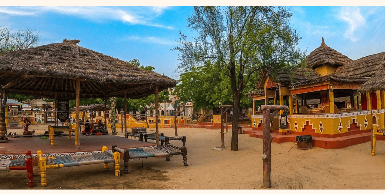 Jaipur:Chokhi Dhani Village Tour with Dinner via Vintage car 3