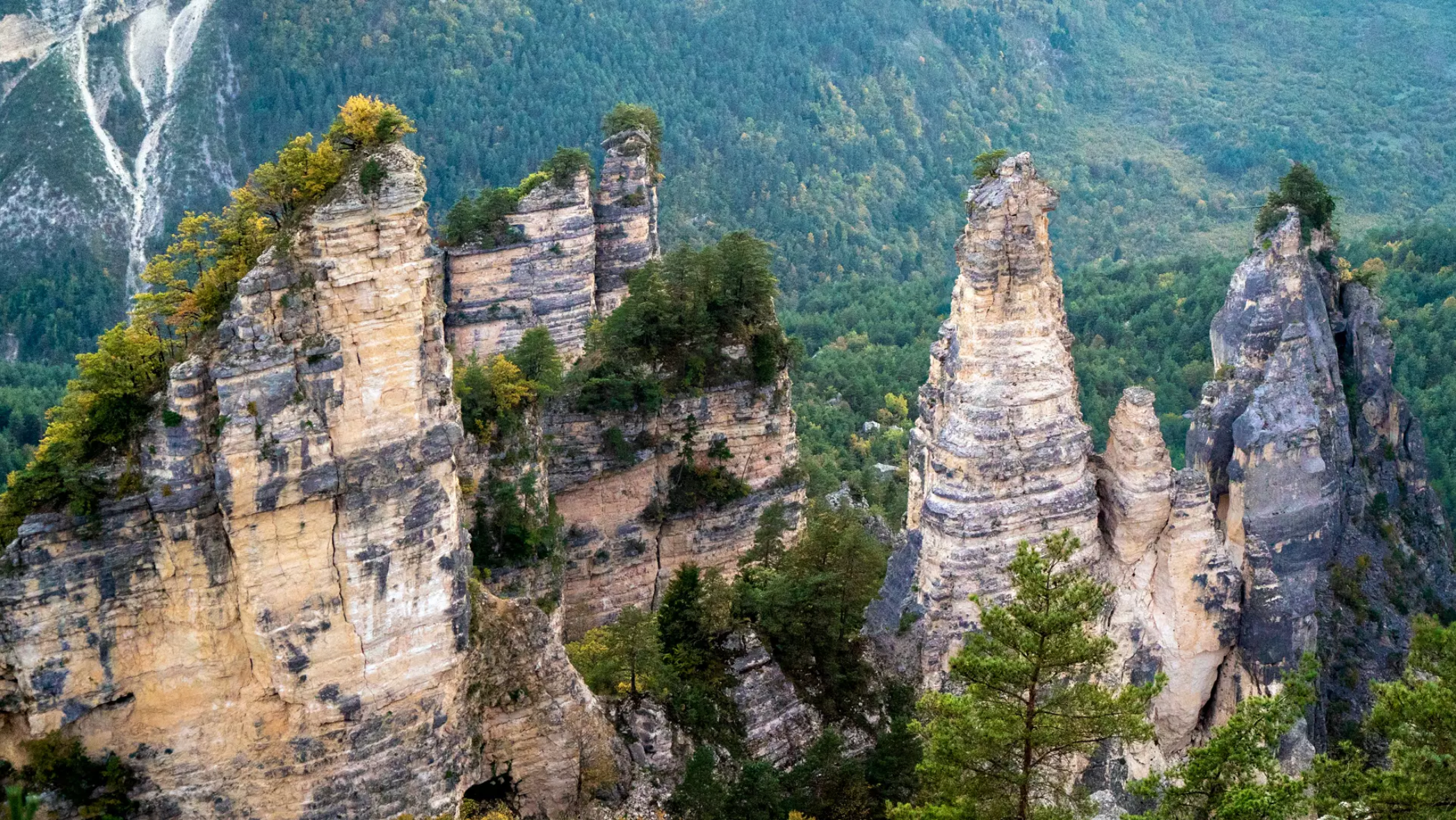 The Nine Cross Mountain Hike - Shaori Lake, Sairme Pillars — guided tour in Kutaisi