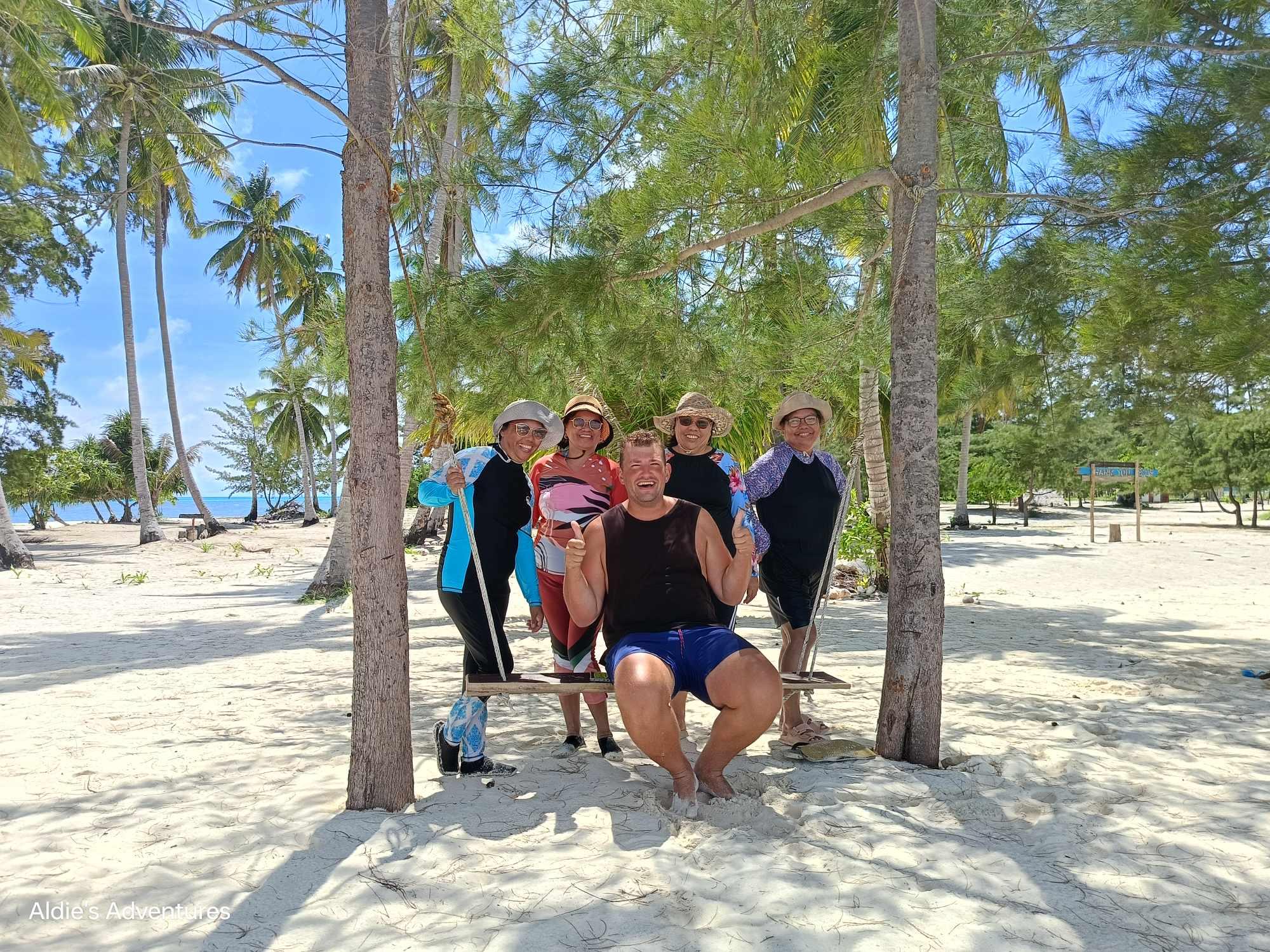 PALAWAN: Balabac Island Hopping via Speedboat 3