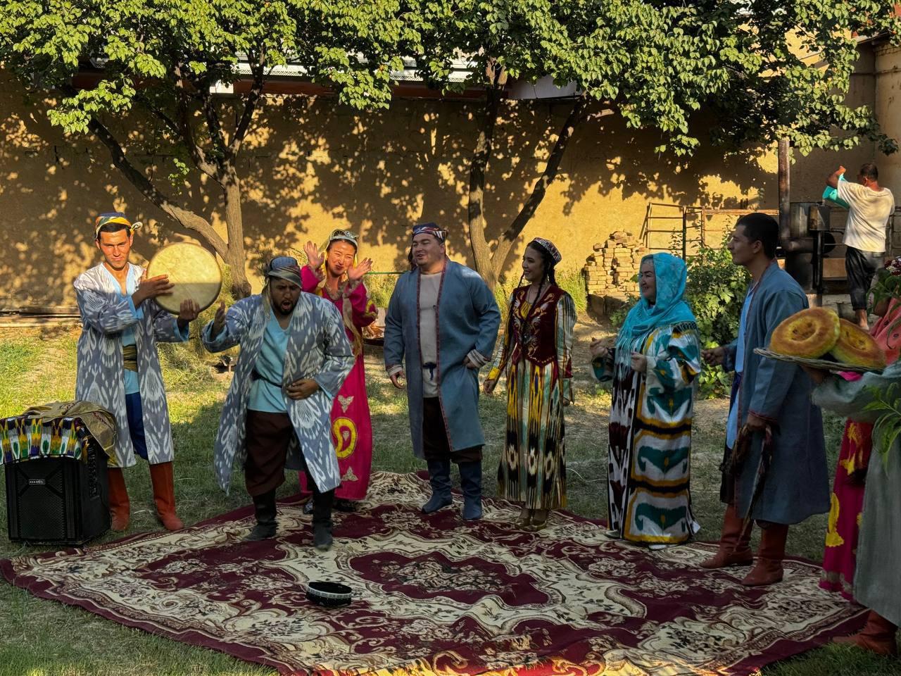 Uzbek Cooking Class and Folklore Show 3