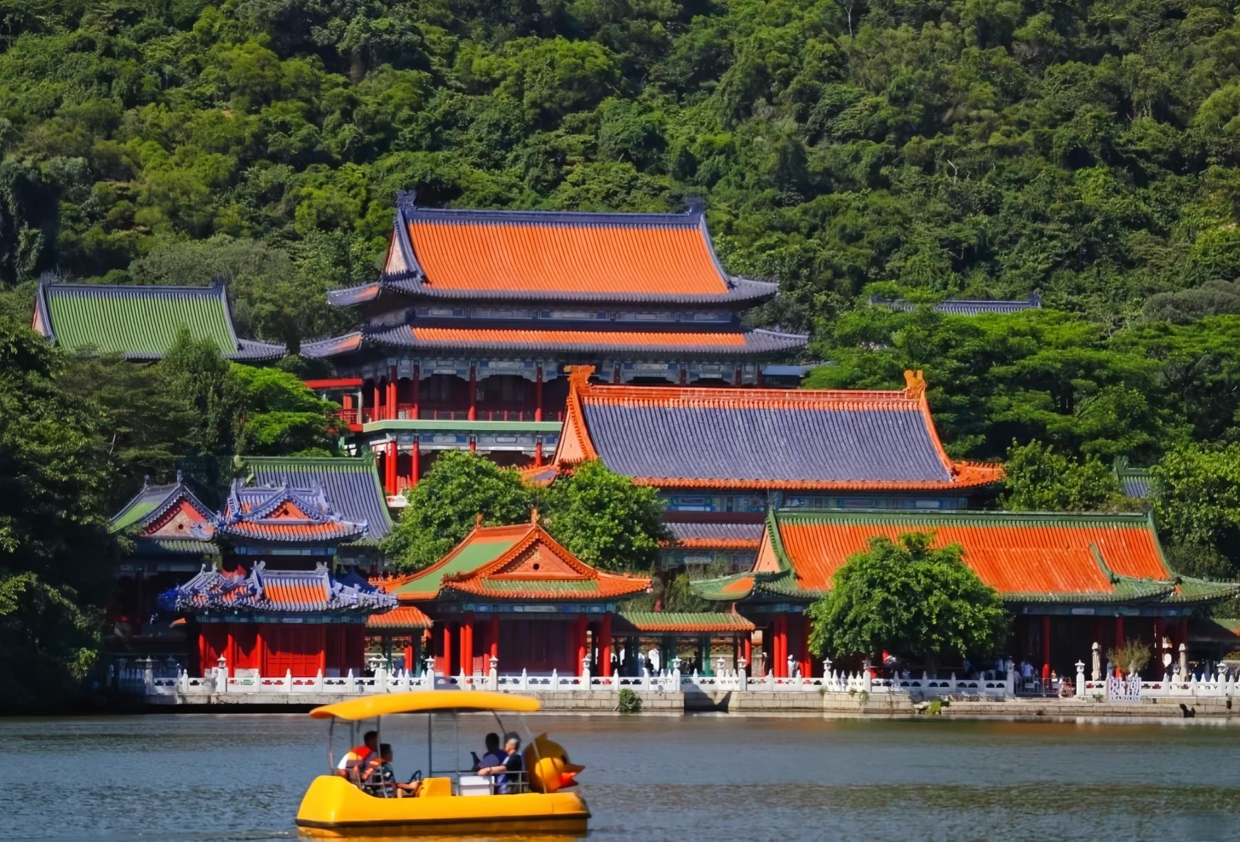 Guangzhou-Zhuhai Day Trip: New Yuanming Palace & Coast 2
