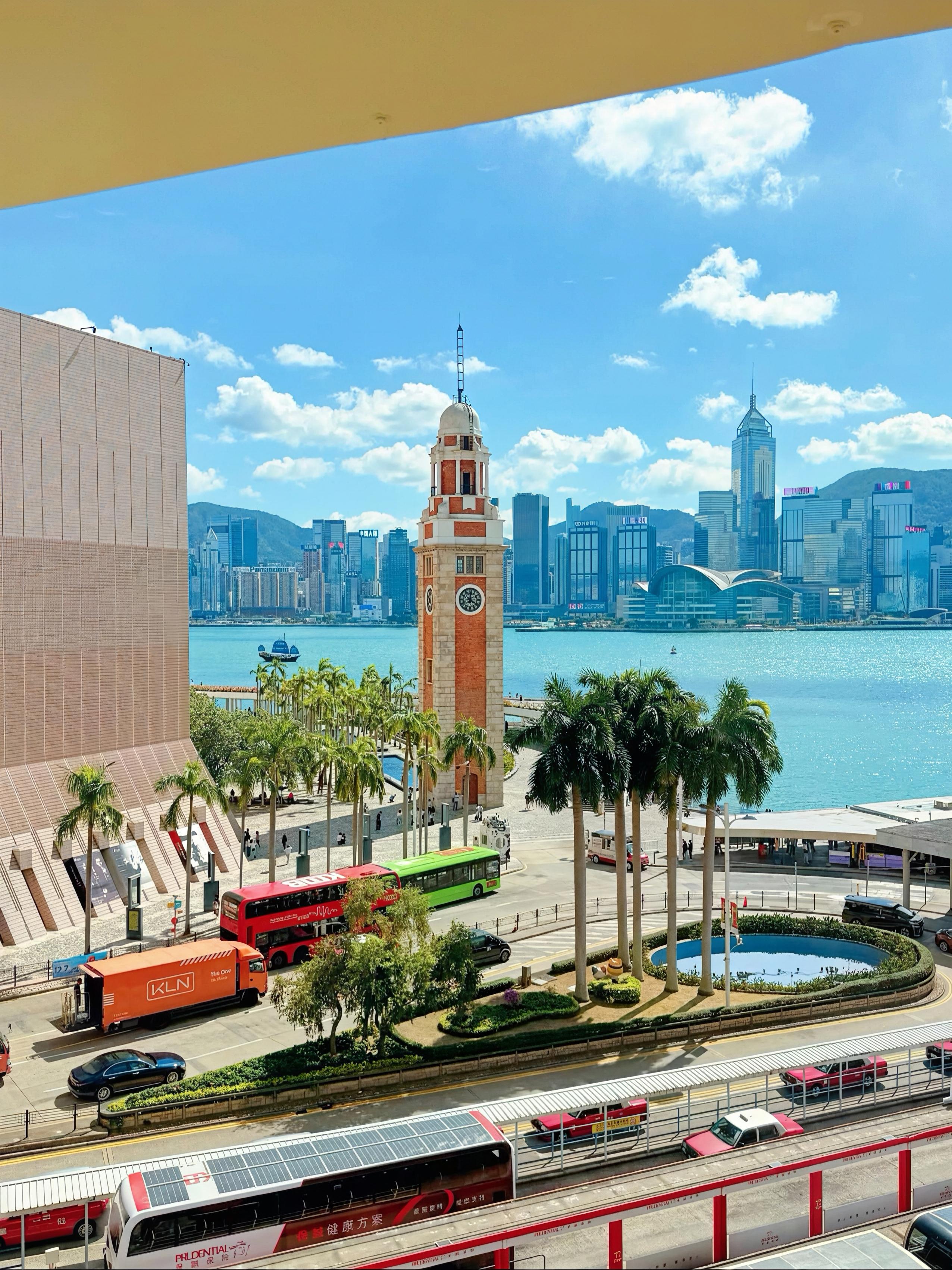 Hong Kong: Private City Highlights Tour with Selected Lunch 2