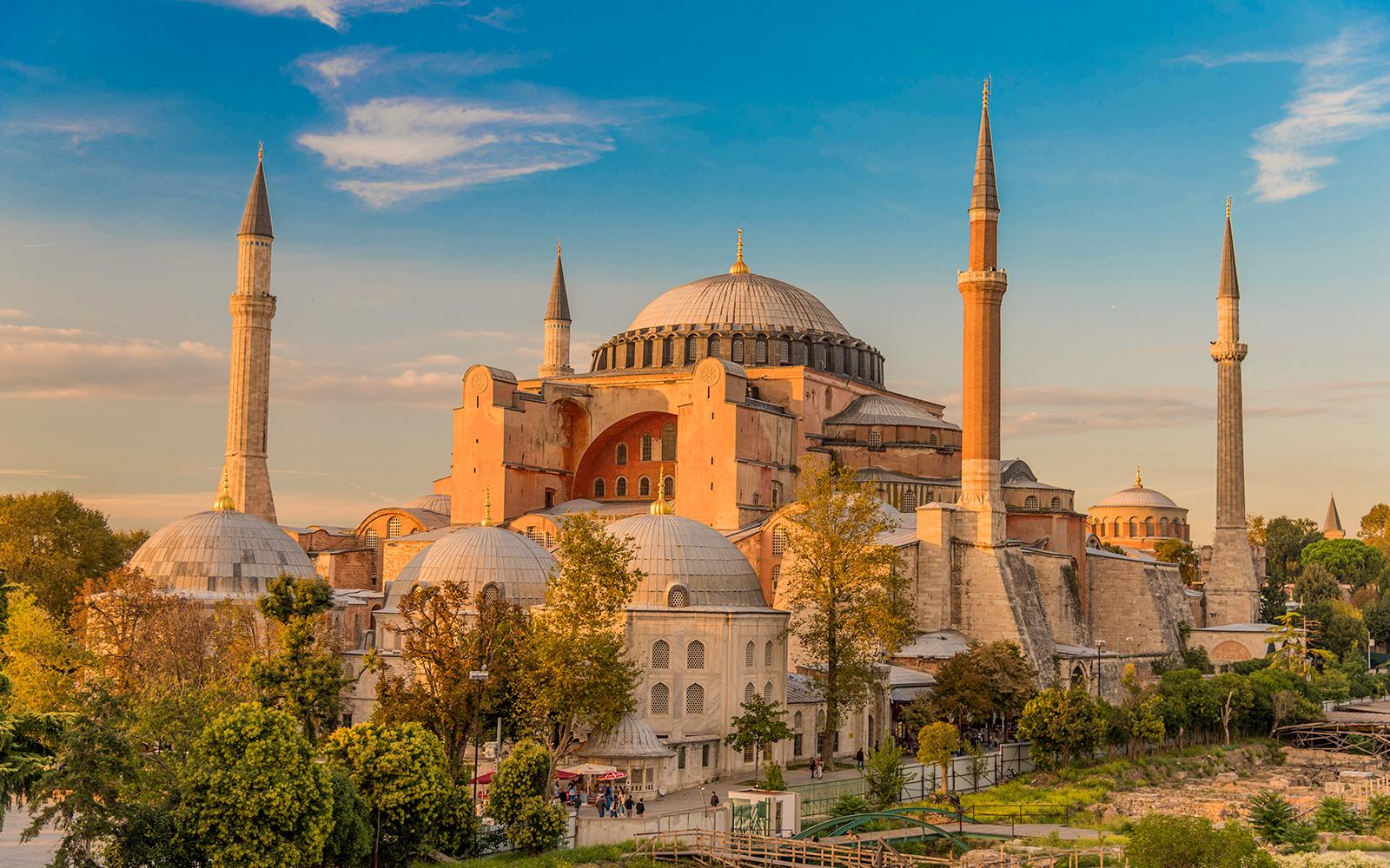 Istanbul: Blue Mosque, Hagia Sophia Tour & Bosphorus Cruise