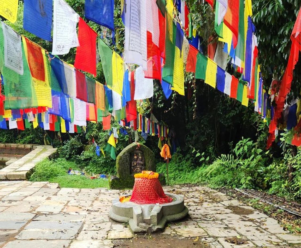 From Kathmandu: Manichur Guided Hike with Hotel Pickup 2