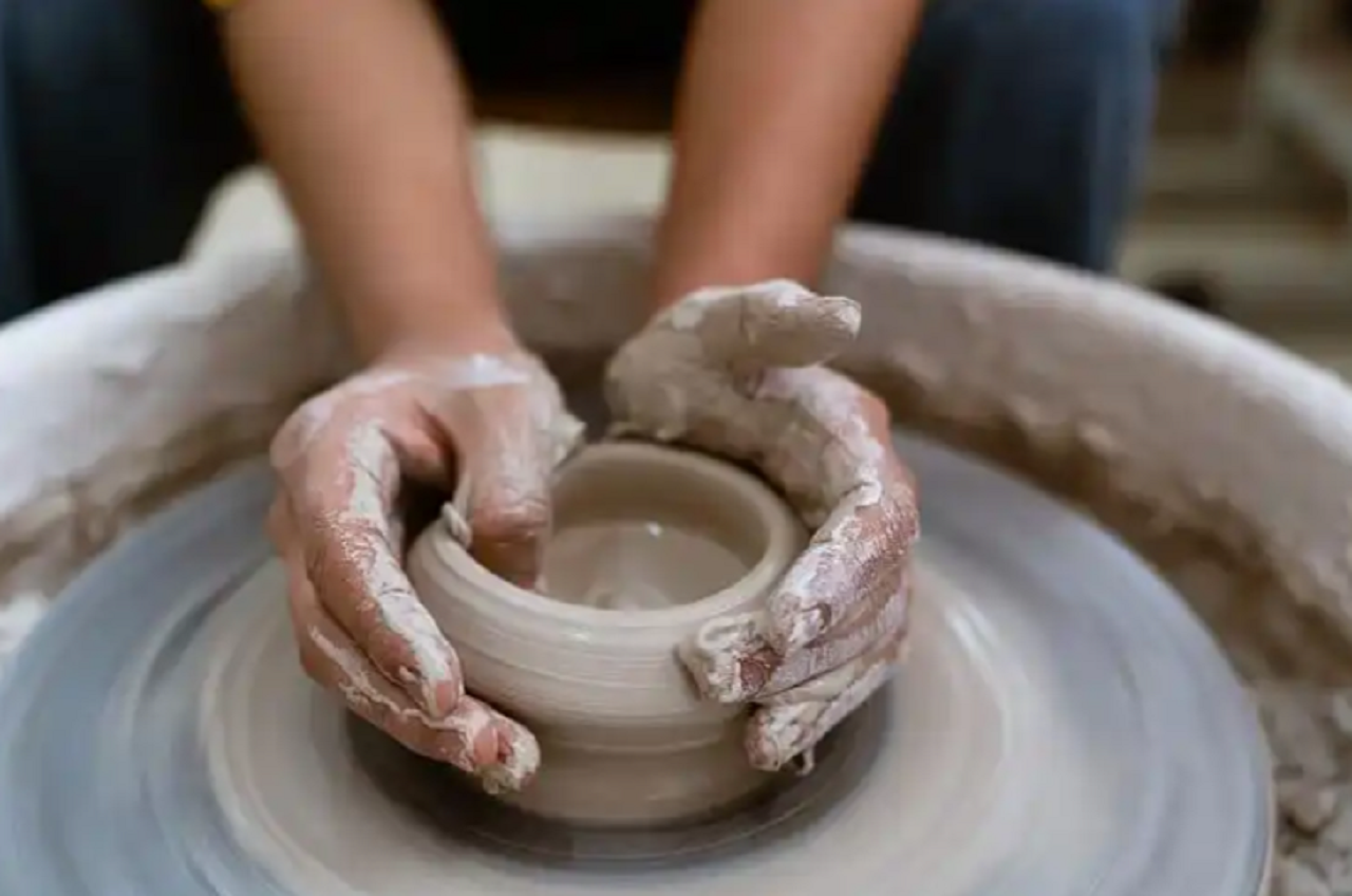 Shanghai: Chinese Ceramic Art & Hands-on Pottery Workshop
