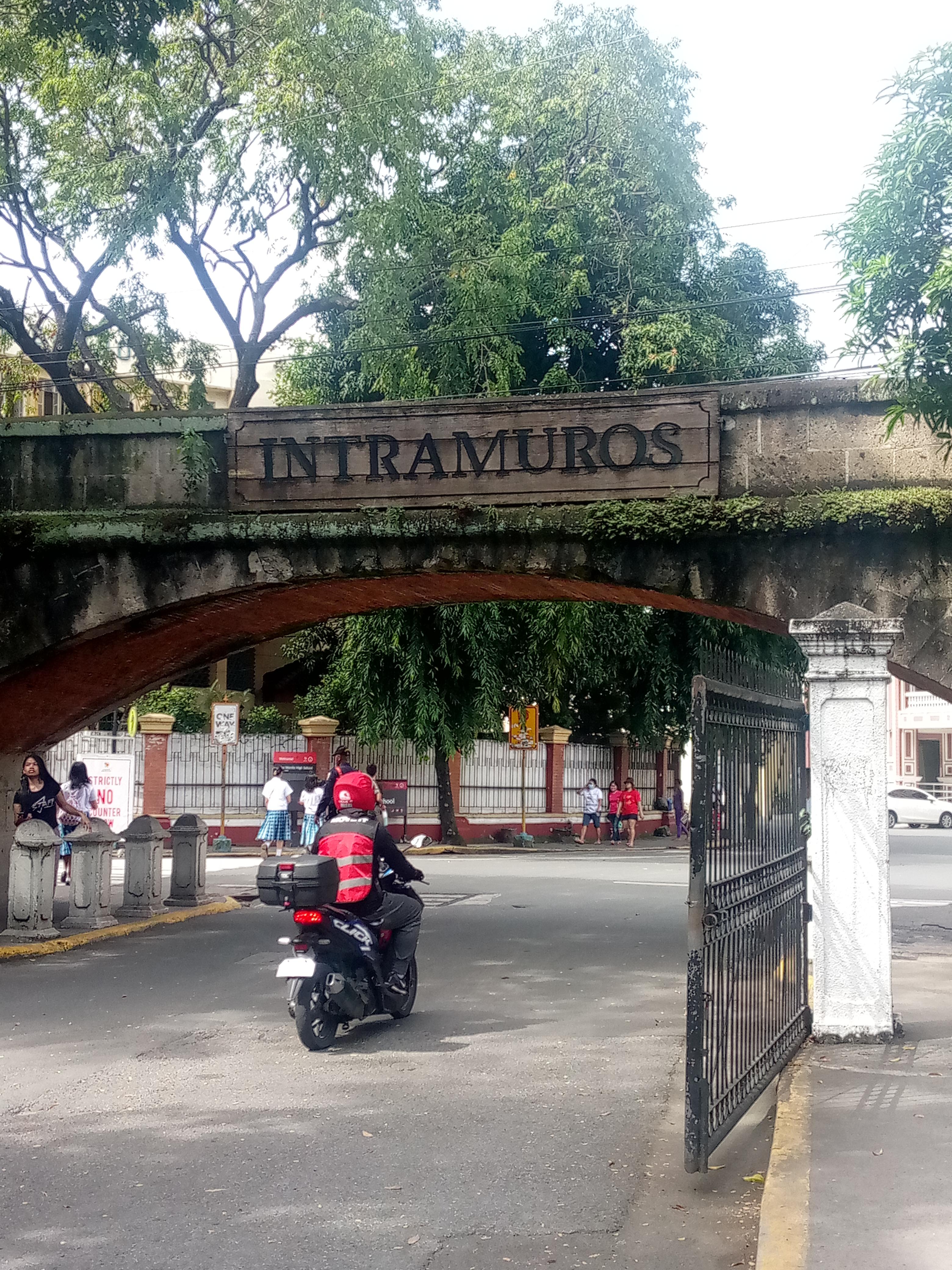 Revolutionary Tour of Manila