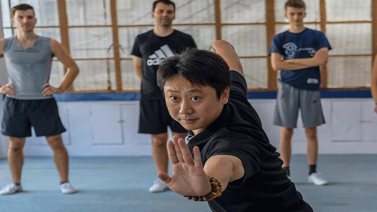Shanghai: Chinese Kung Fu Class with English-Speaking Master