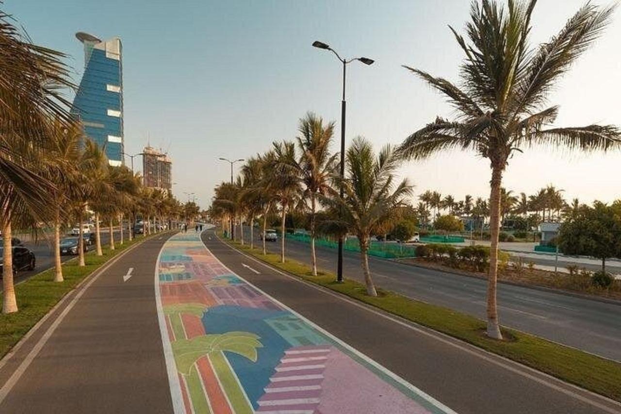 Jeddah: Private 8-Hour Tour from Al Balad to Jeddah Corniche 2