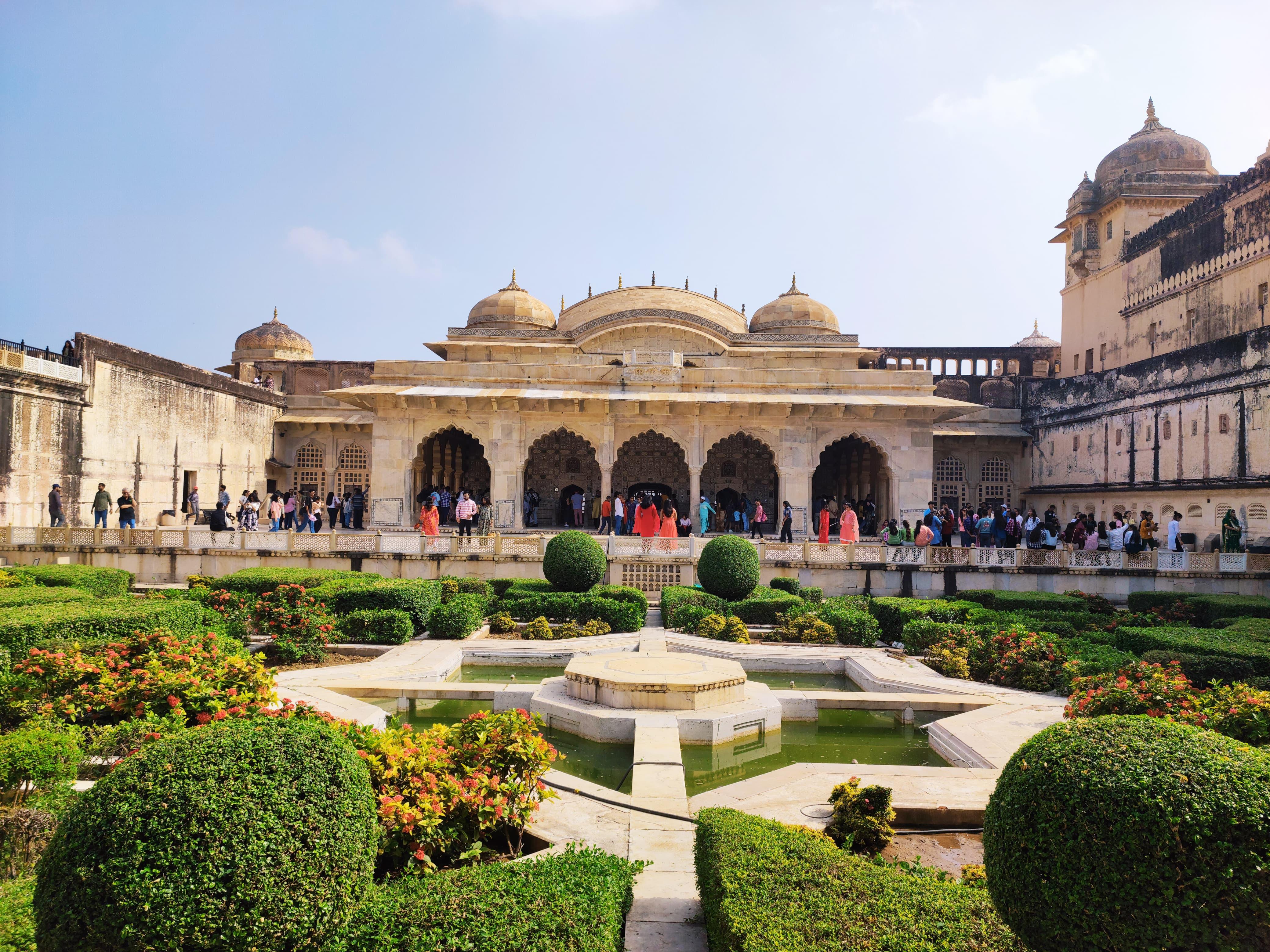 From Delhi: Private Jaipur & Amber Fort Guided Tour by Car 2