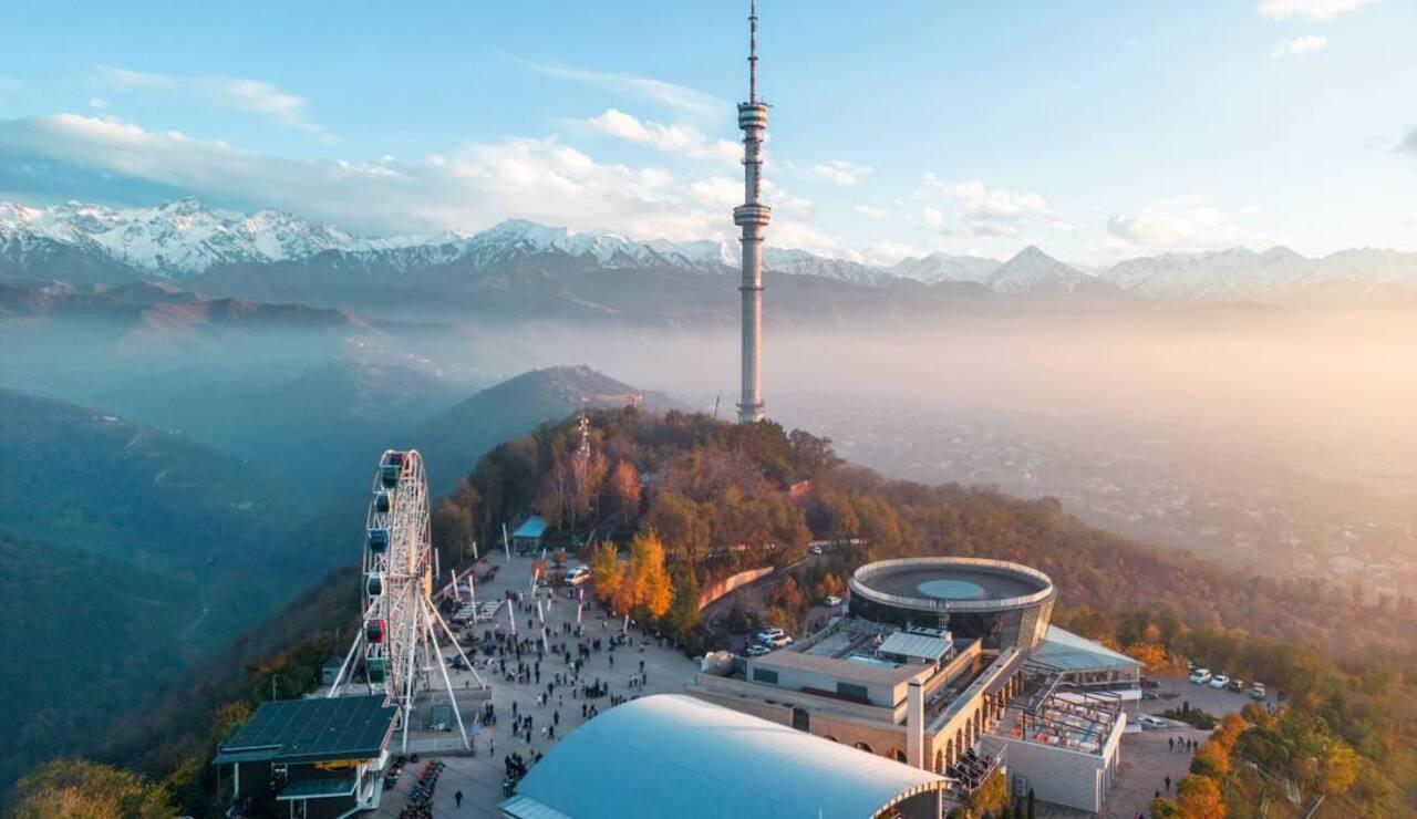 Almaty: City & Mountain Tour to Green Bazaar & Kok-Tobe