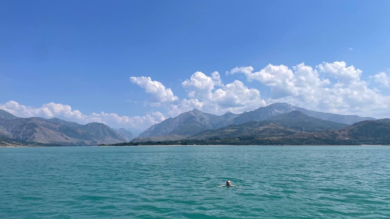 From Tashkent: Mountain Day Trip to Amirsoy & Charvak Lake