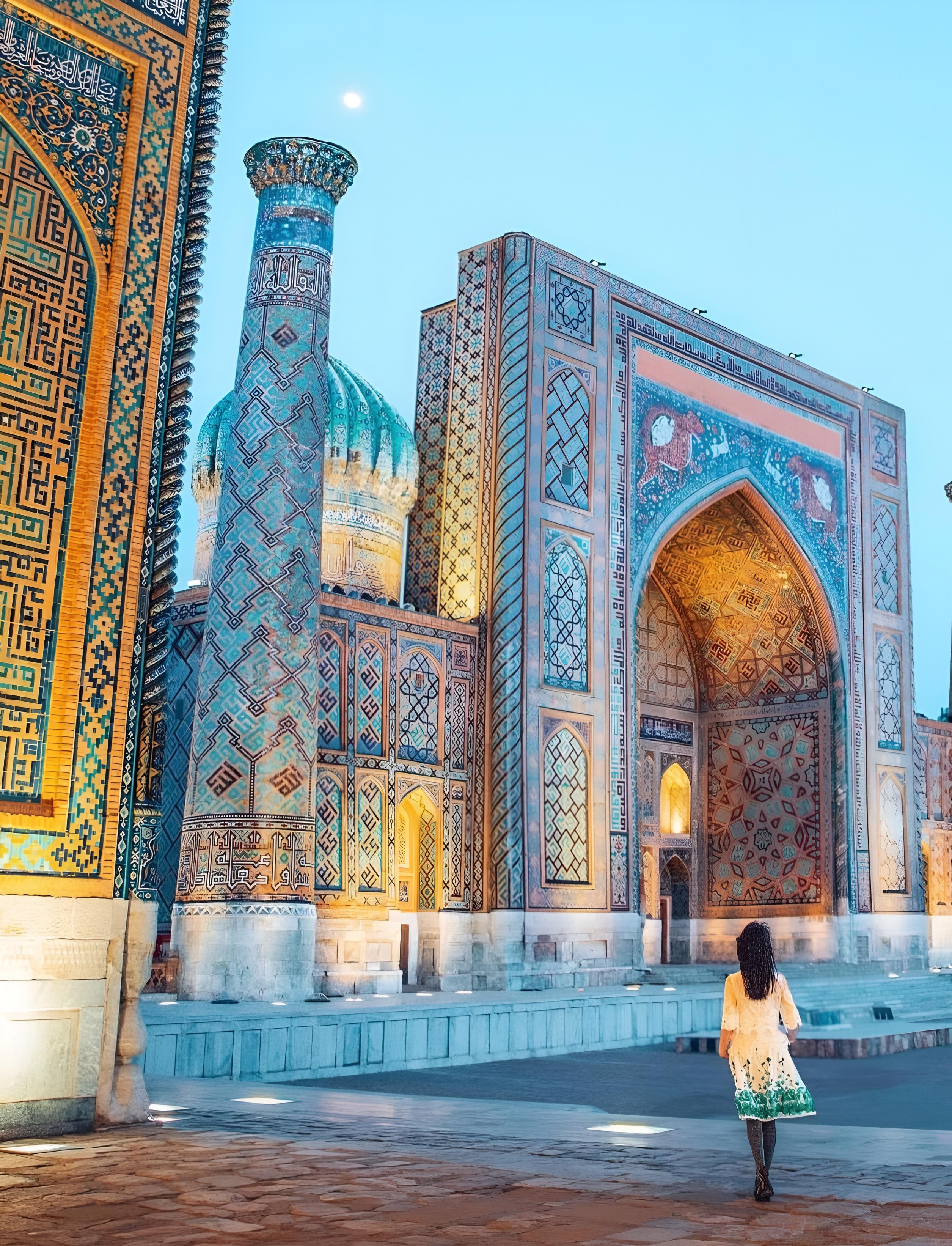 Samarkand: Walking Tour with Local Street Food Tastings
