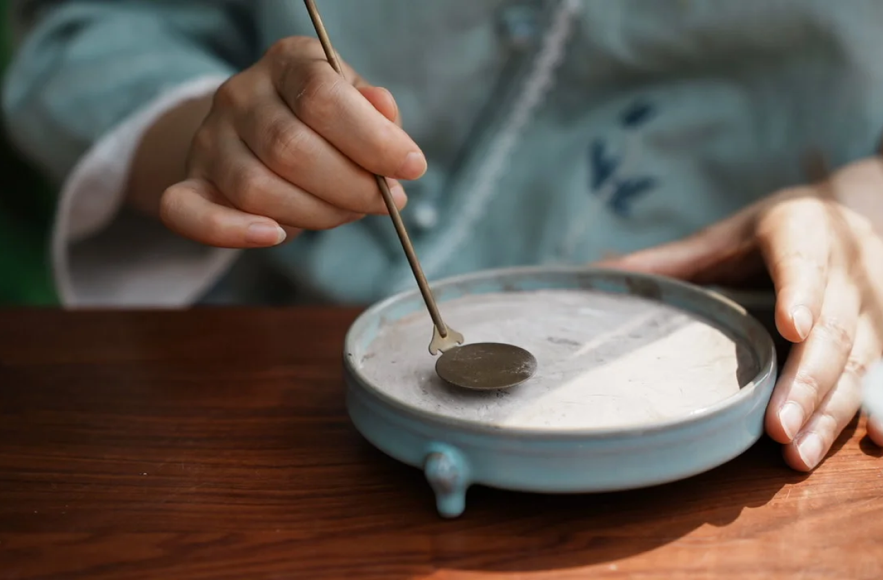Beijing: Incense Art Experience Traditional Chinese Incense 3