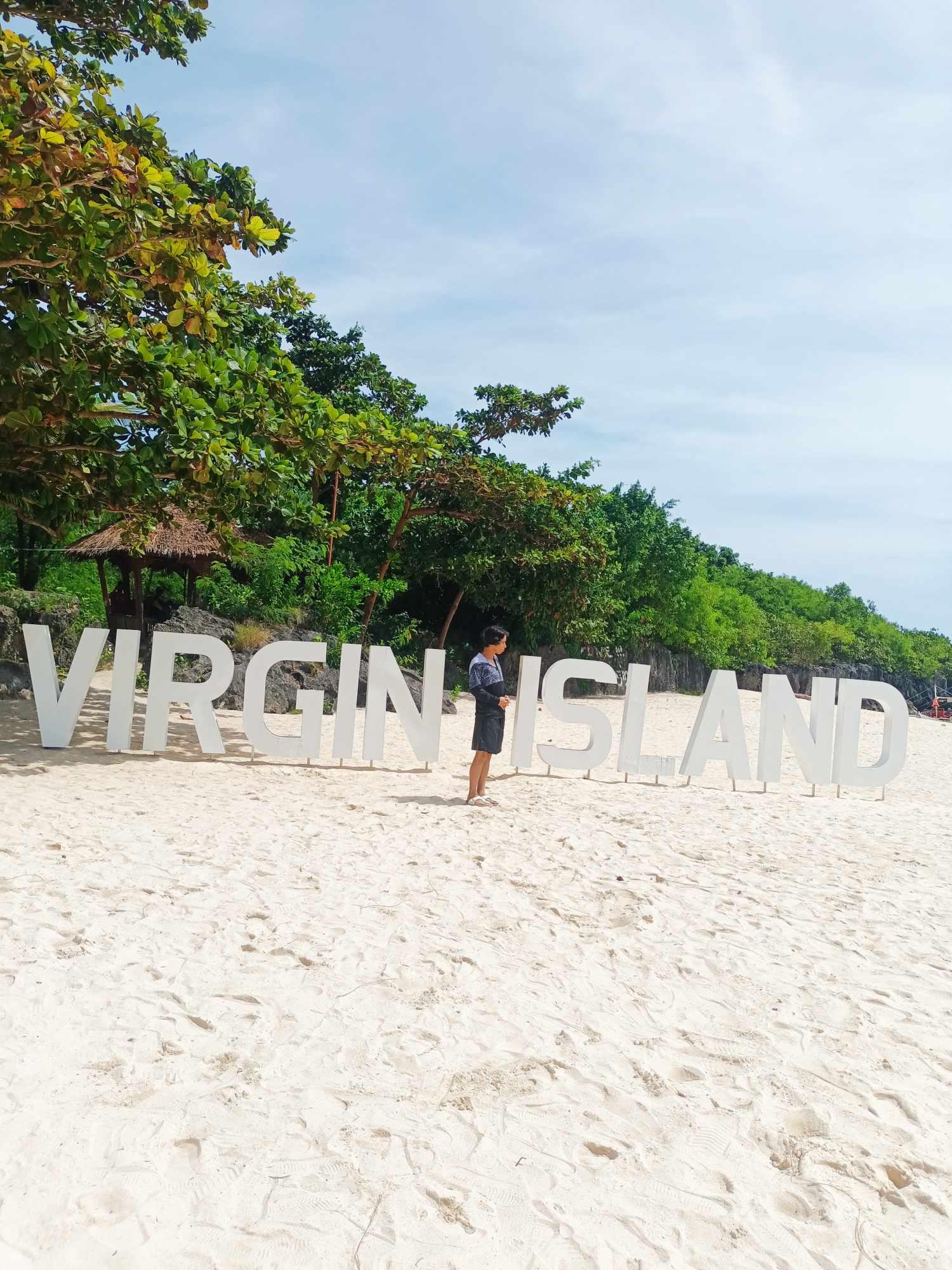 From Bantayan Island: Hilantagaan & Virgin Island Boat Trip 2