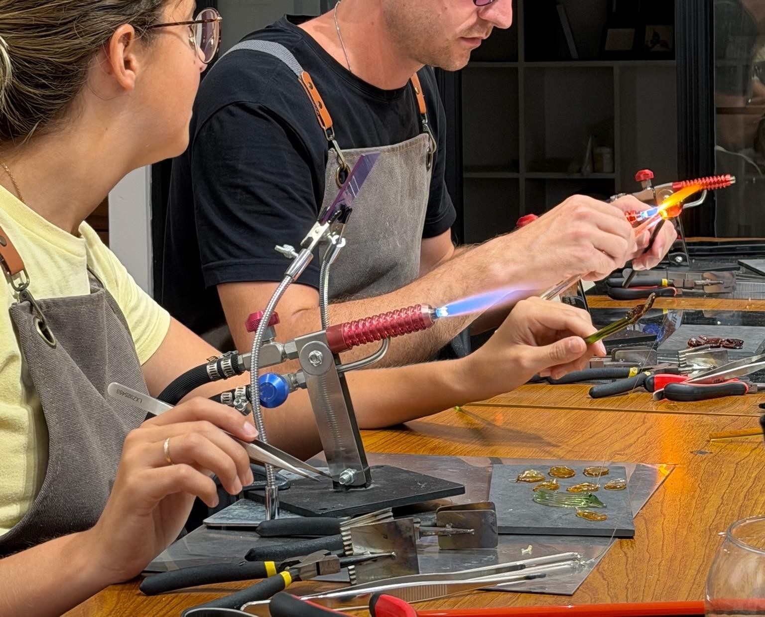 Shanghai: Traditional Glass Workshop & Handmade Souvenir 3