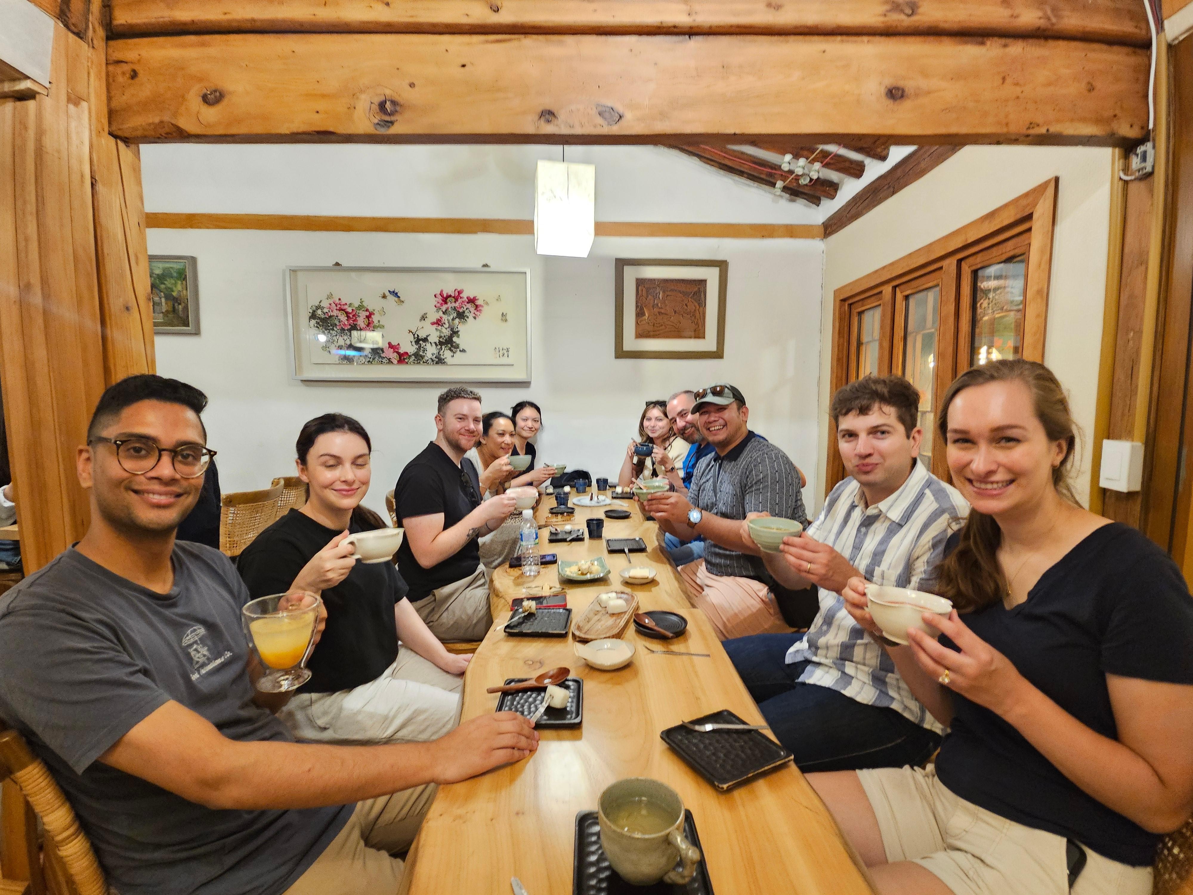 Seoul: Guided Food & Market Tour with 8+ Tastings 2