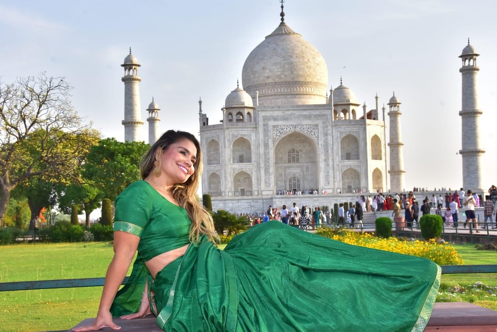 Delhi: Private Taj Mahal/Agra Day Tour with Express Entry 2