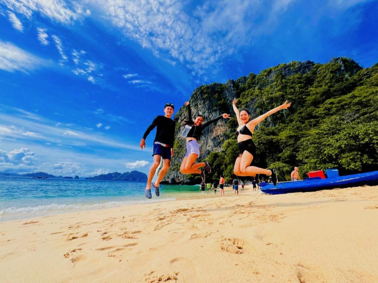 El Nido A&B Speedboat: Entalula, Caves & Sandbar 2