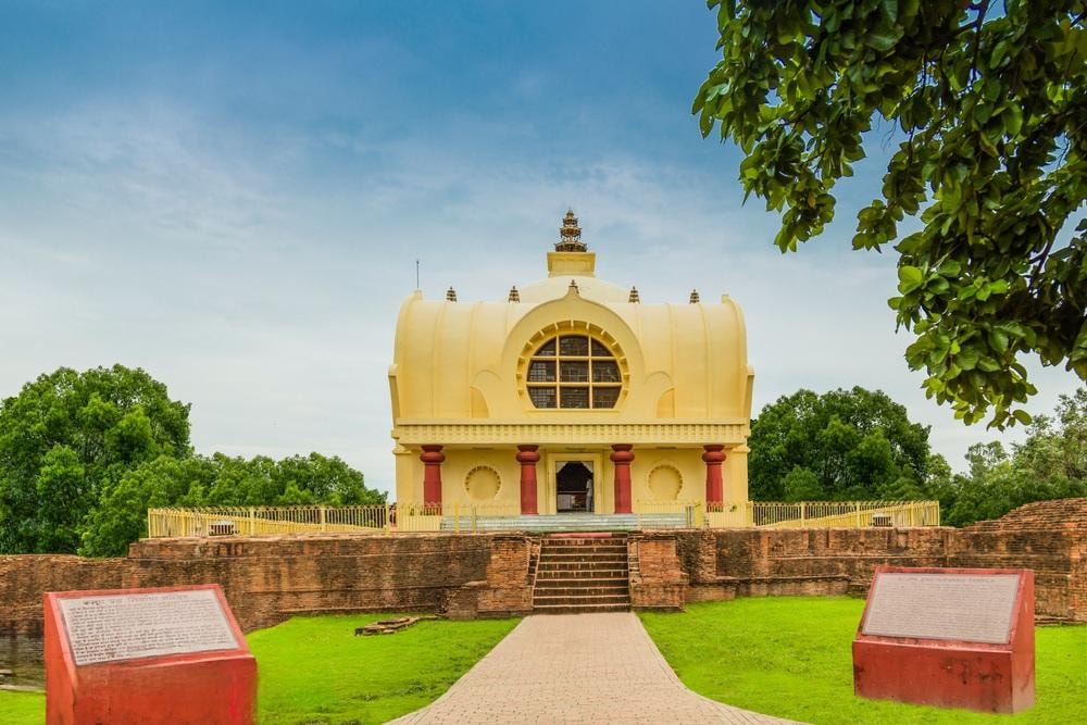From Gorakhpur: Kushinagar and Lumbini Buddhist Tour 3