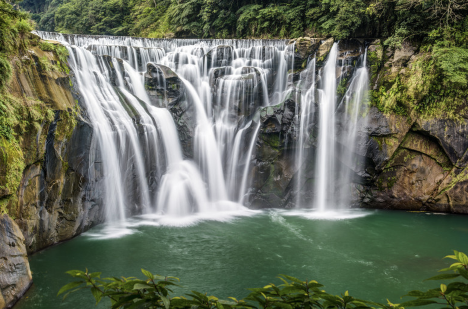 Taipei: Jiufen, Shifen Waterfall and Pingxi Sky Lantern Tour 2
