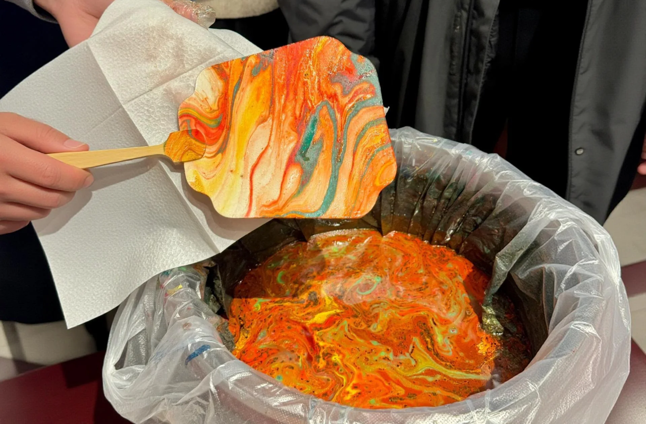 Shanghai: Create Your Own Lacquer Fan Experience 2