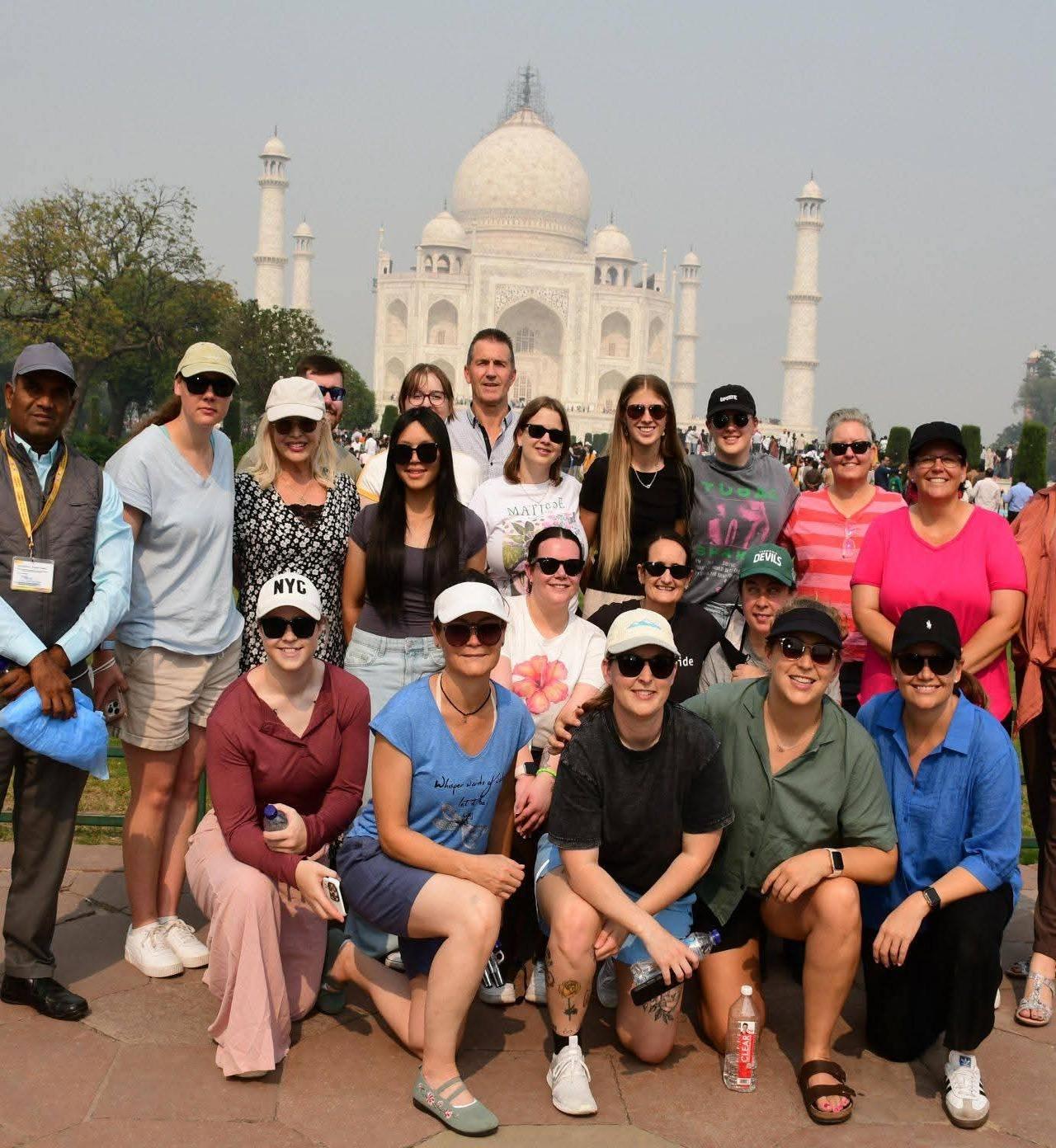 From Delhi : Agra Overnight Tour with Fatehpur Sikri 3